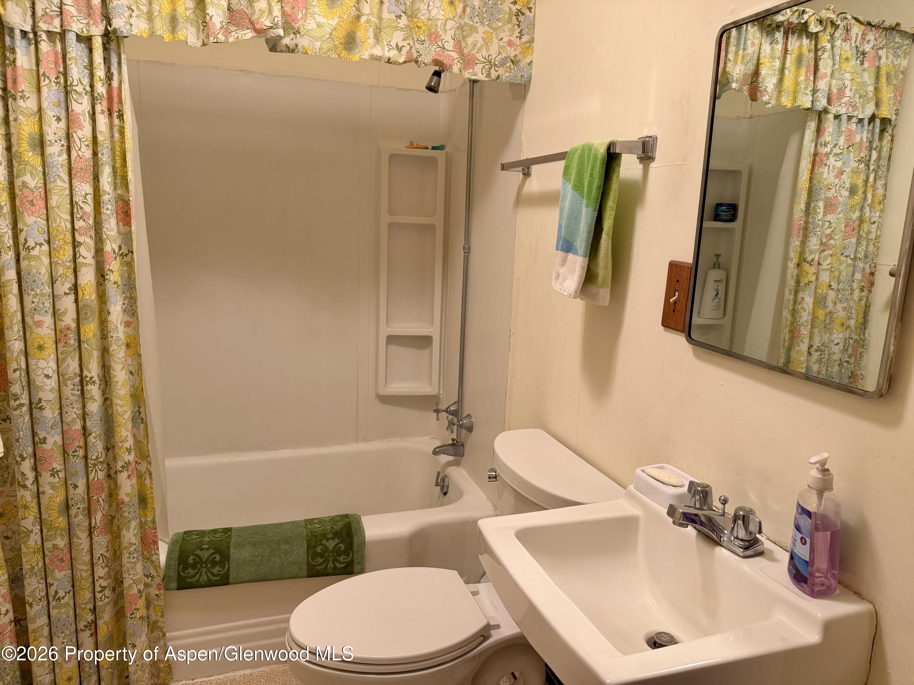 535 4th Street Property Photo 9