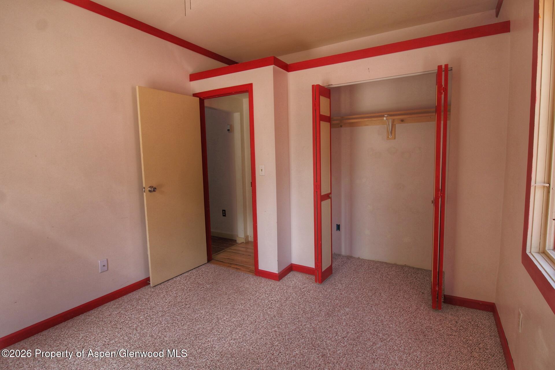 418 E 6th Street Property Photo 12