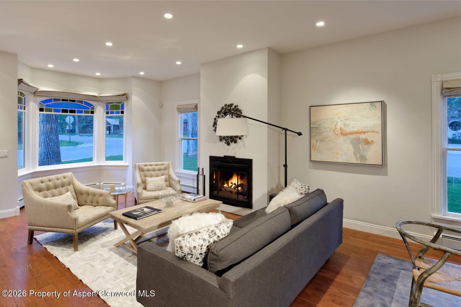 334 W Hallam Street Property Photo 4