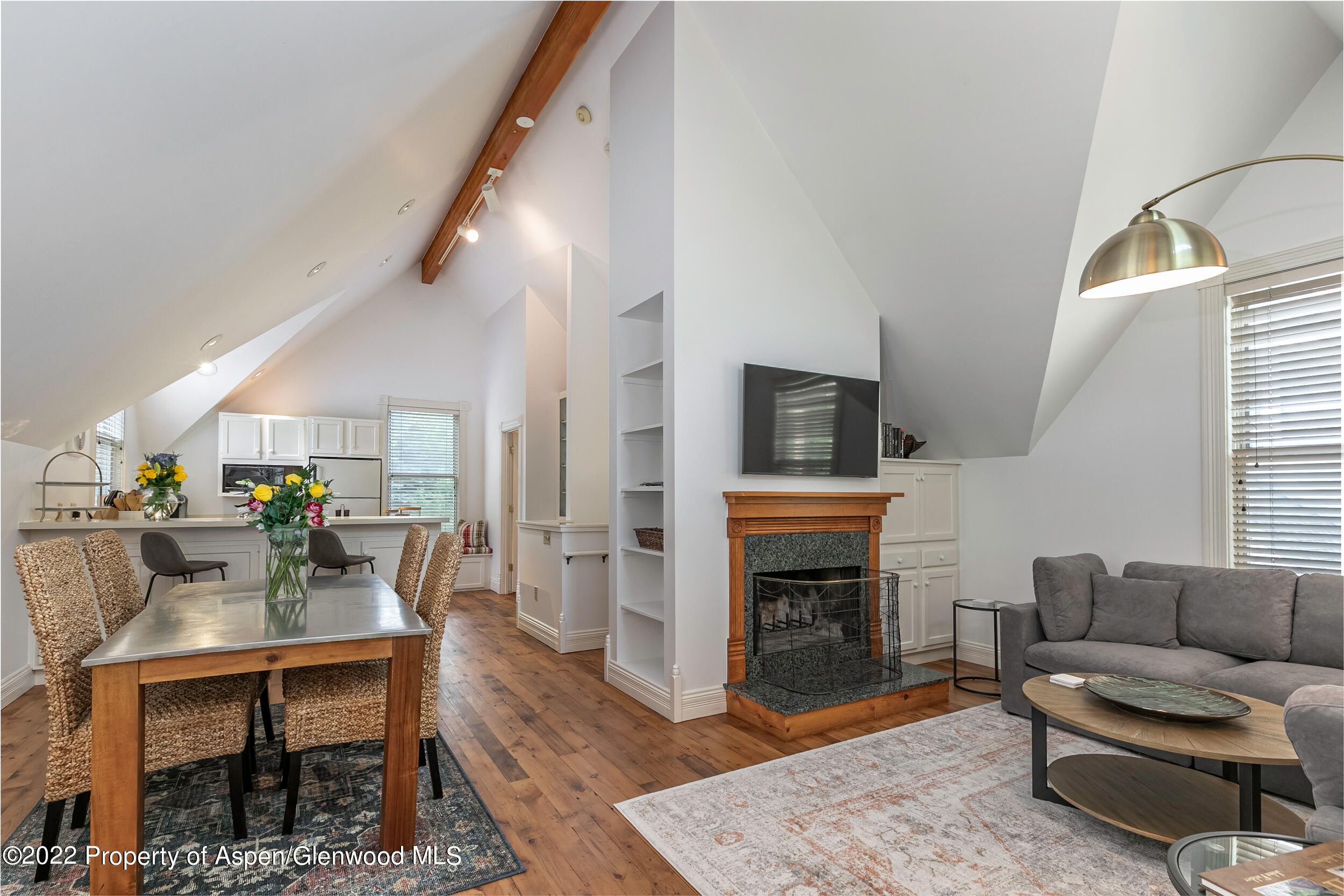 334 W Hallam Street Property Photo 21