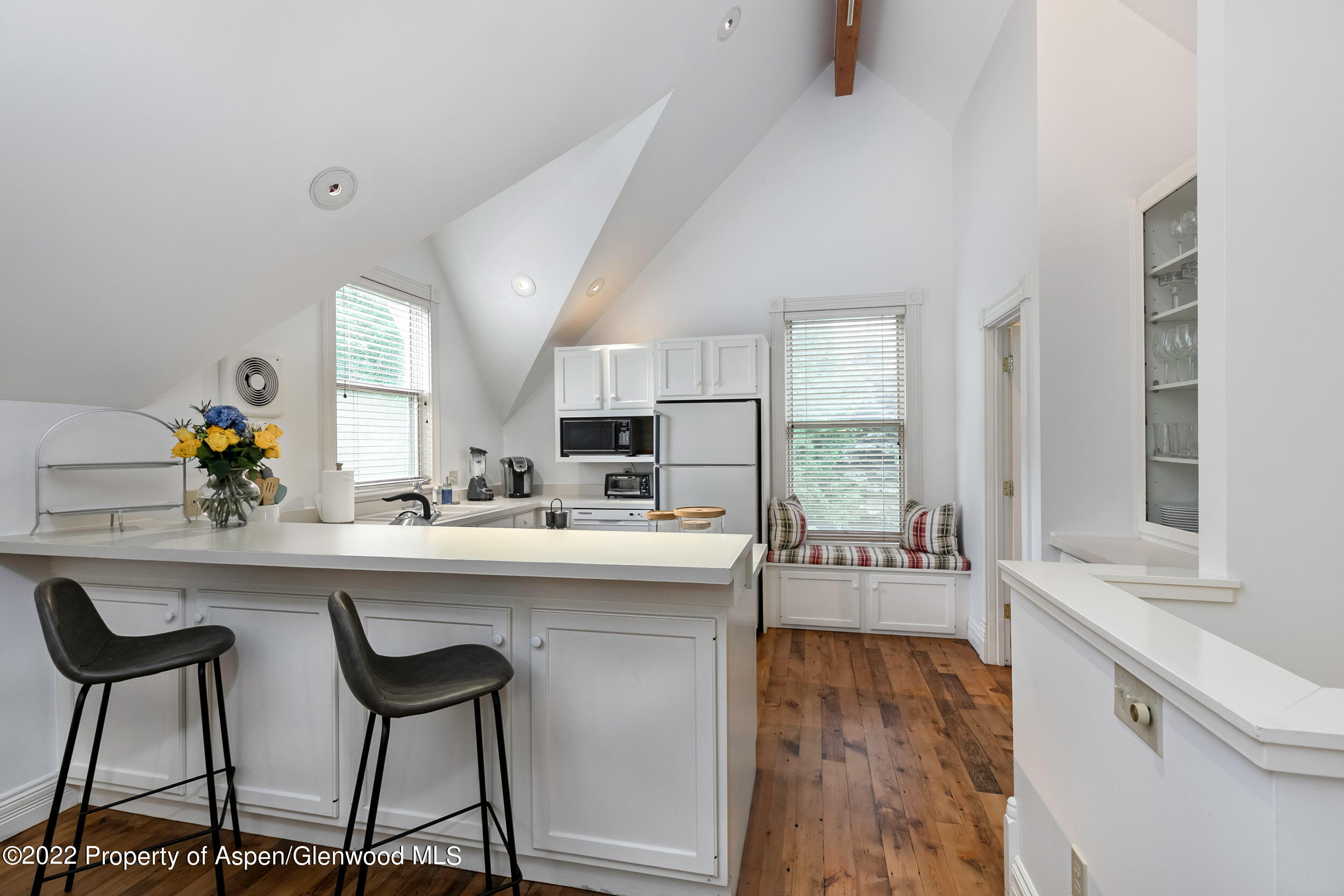 334 W Hallam Street Property Photo 24