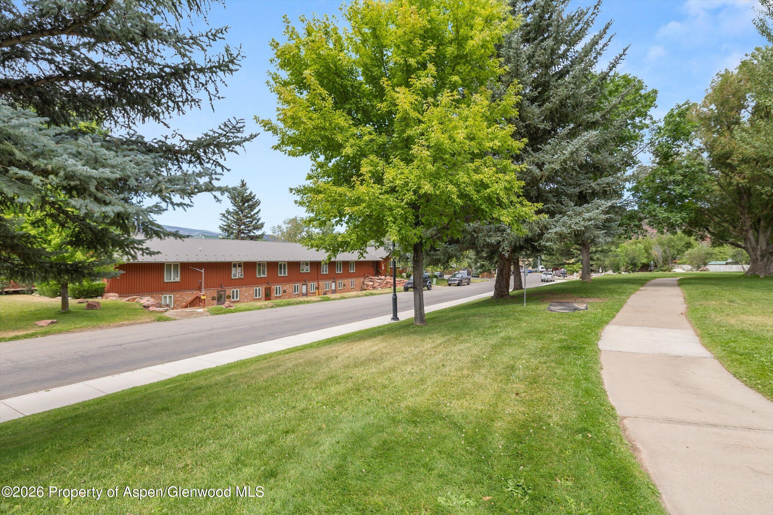 1101 Village Road Ll3c Property Photo 9
