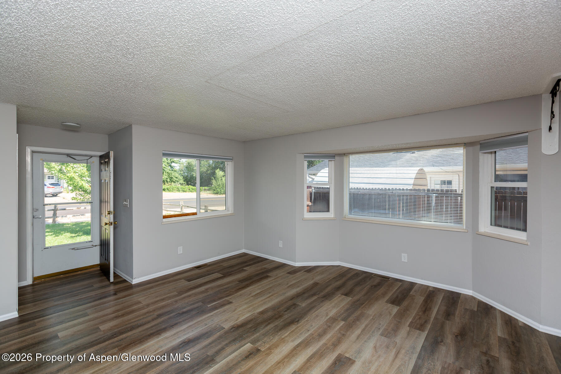 675 30 Road Property Photo 6