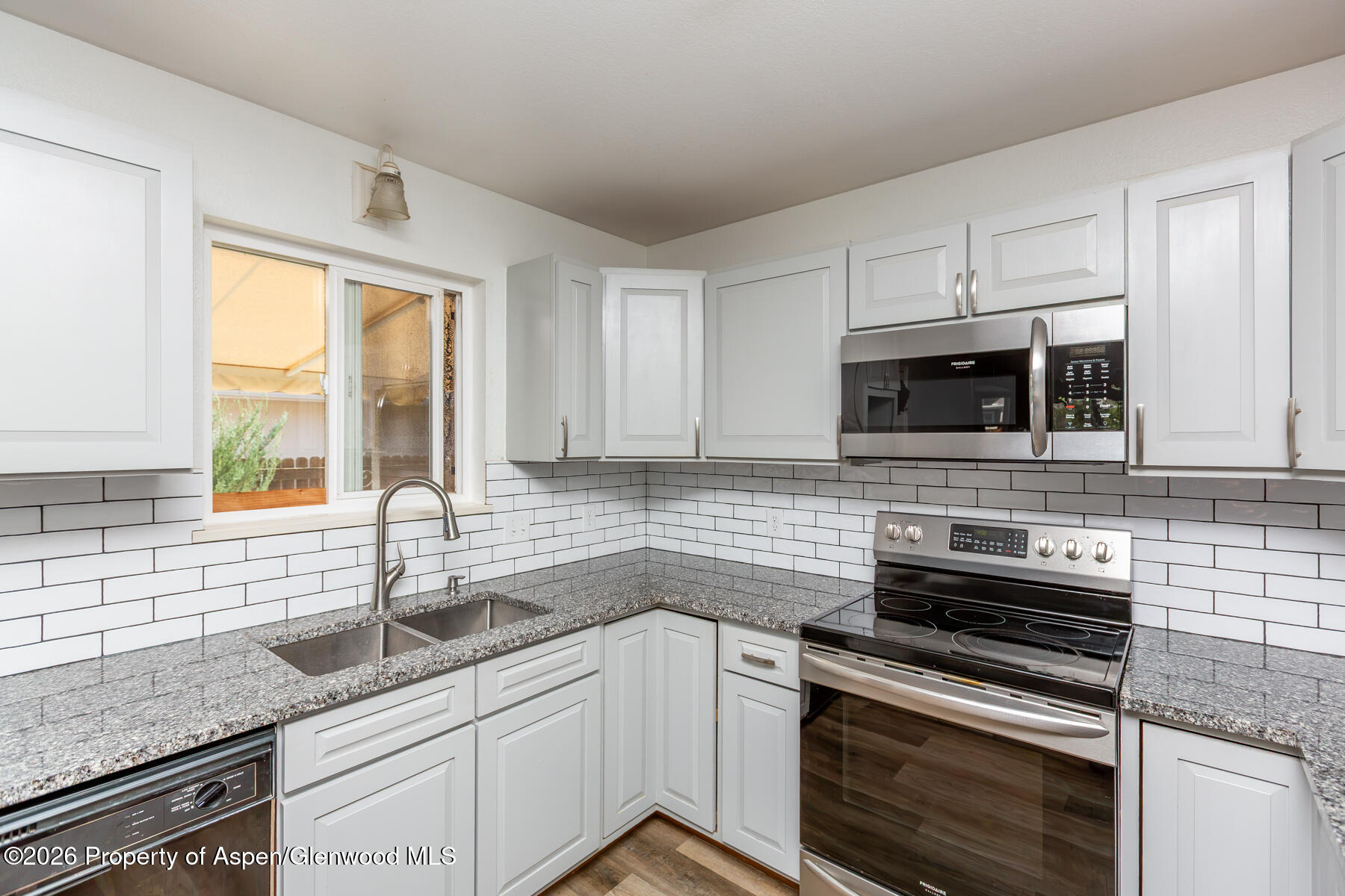 675 30 Road Property Photo 9