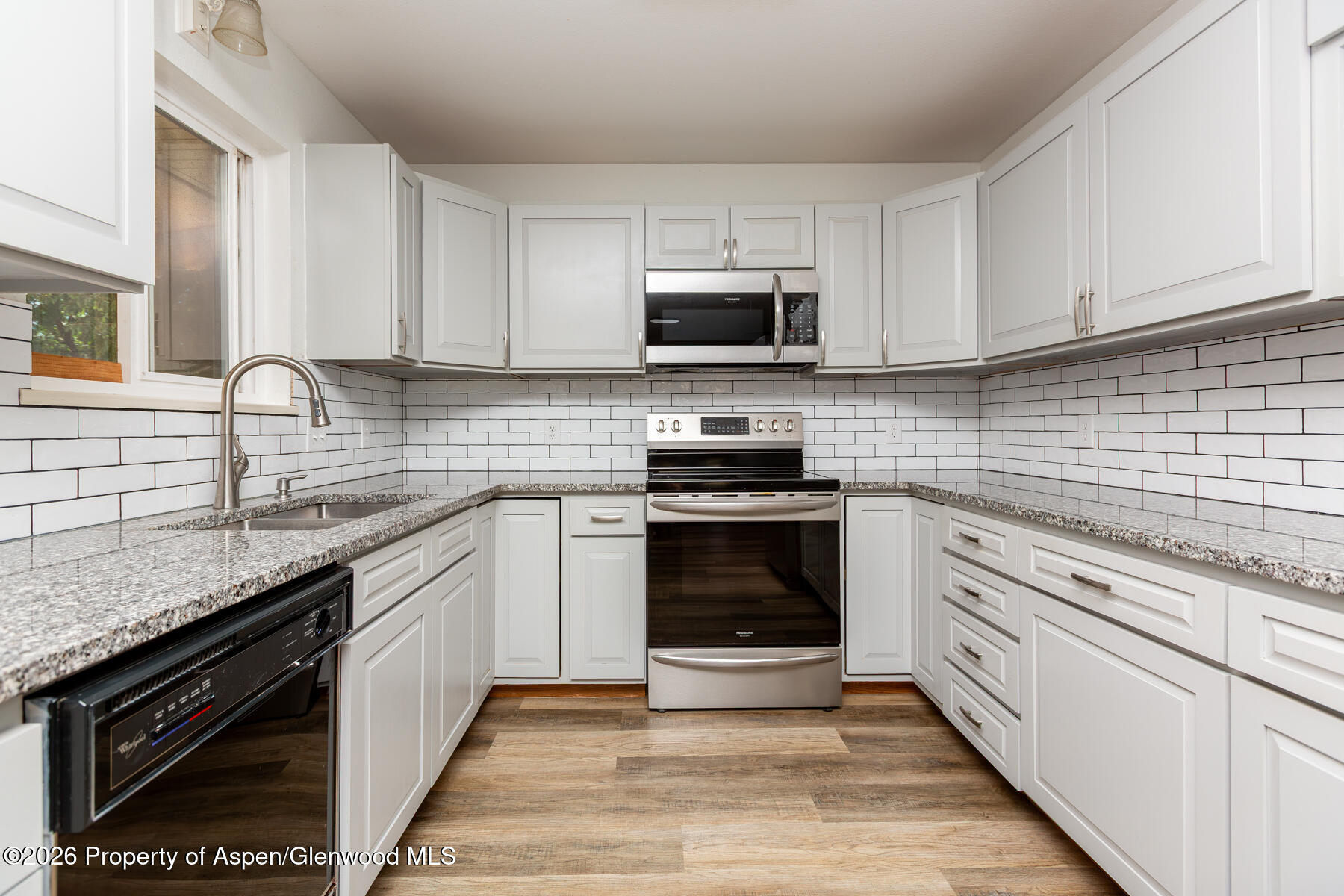 675 30 Road Property Photo 12