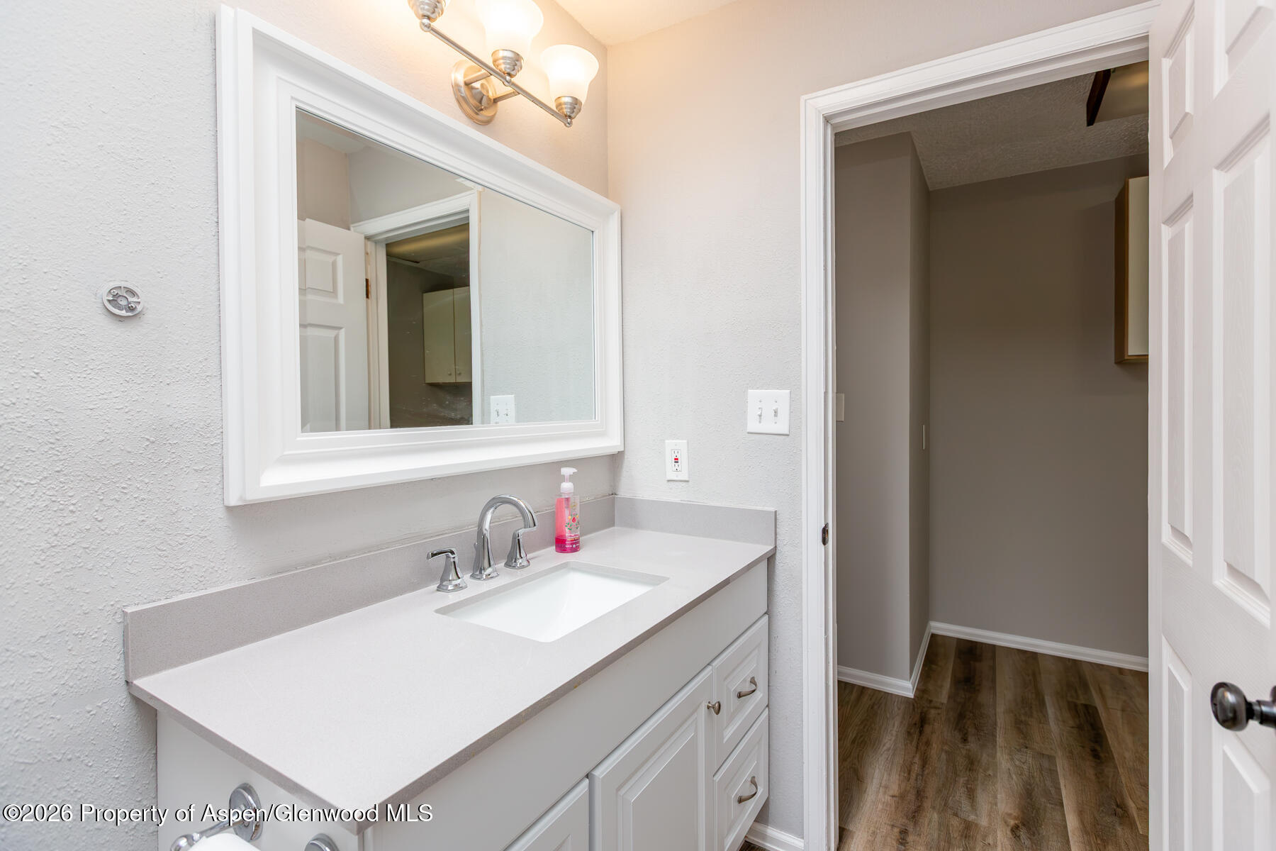 675 30 Road Property Photo 19