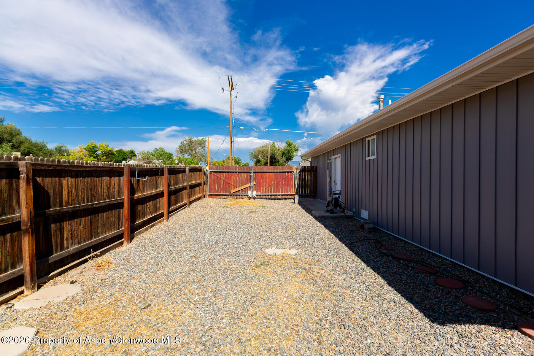675 30 Road Property Photo 24