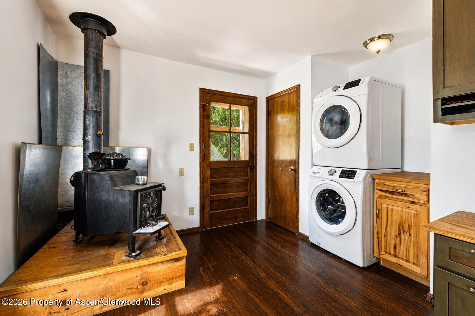 188 Redstone Boulevard Property Photo 16