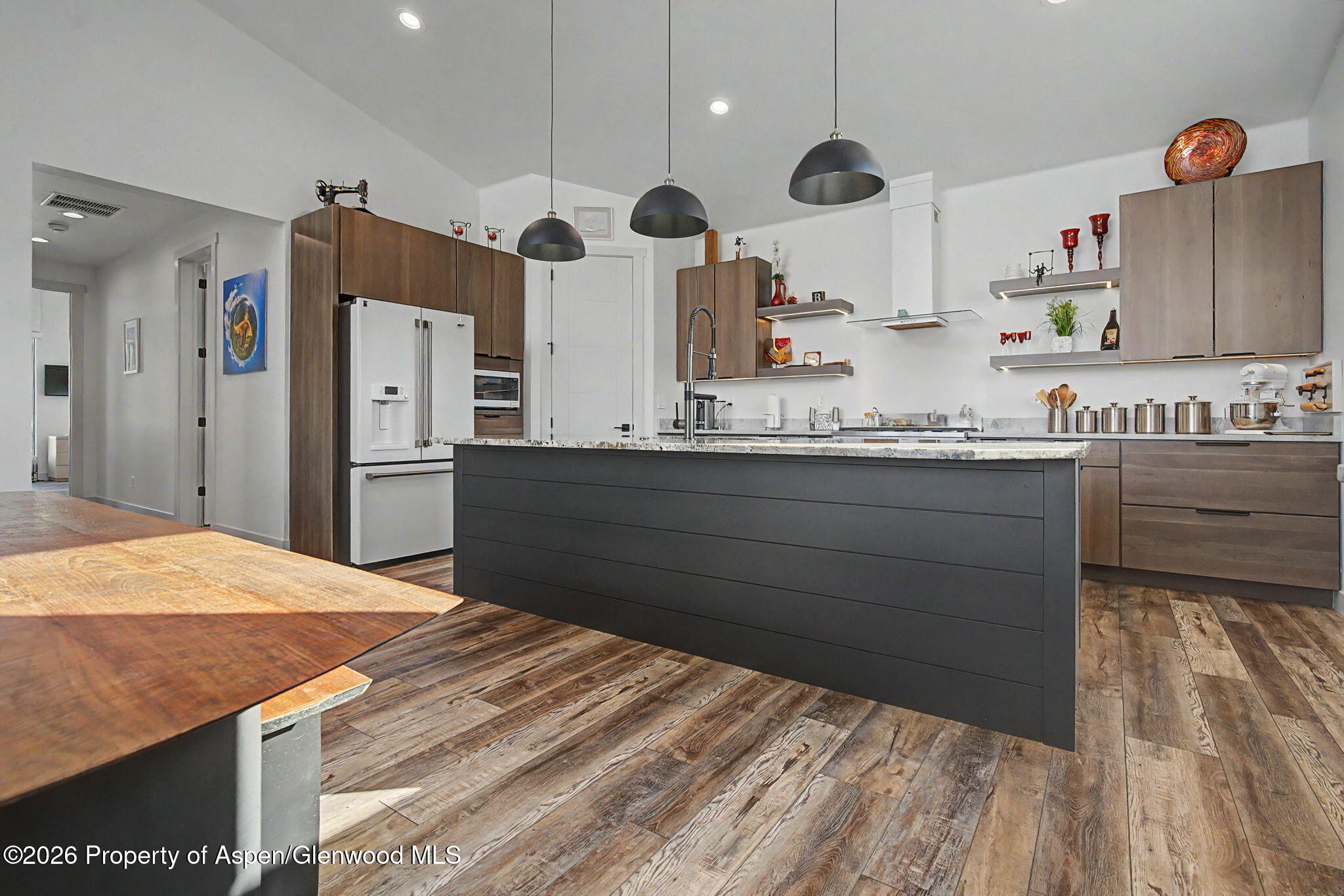 63 Meadow Creek Drive Property Photo 14