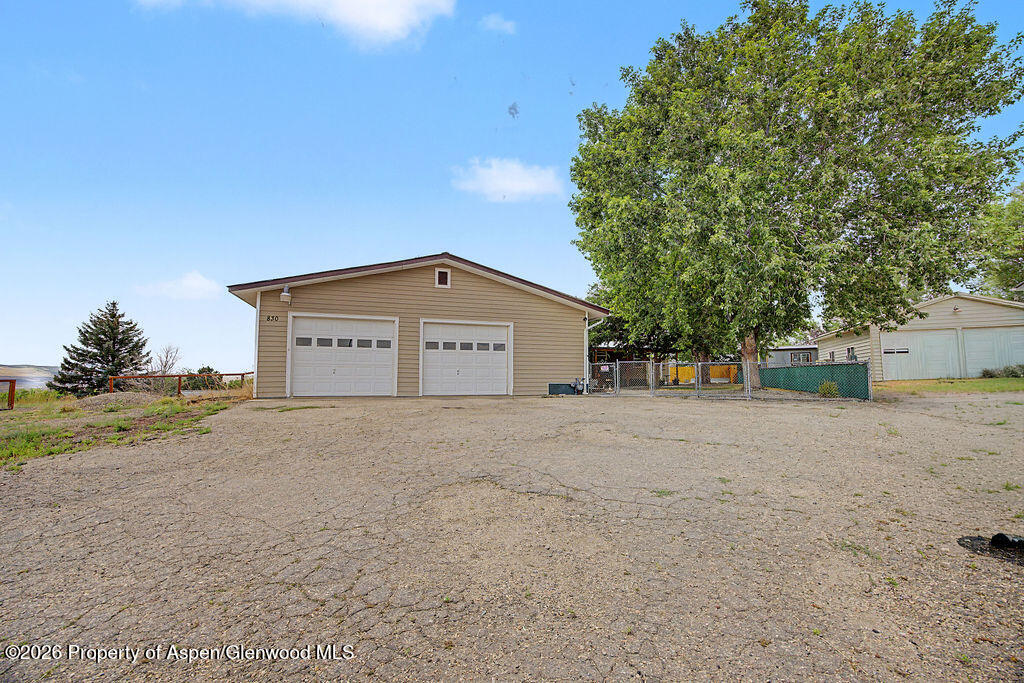 830 Haughey Road Property Photo 2