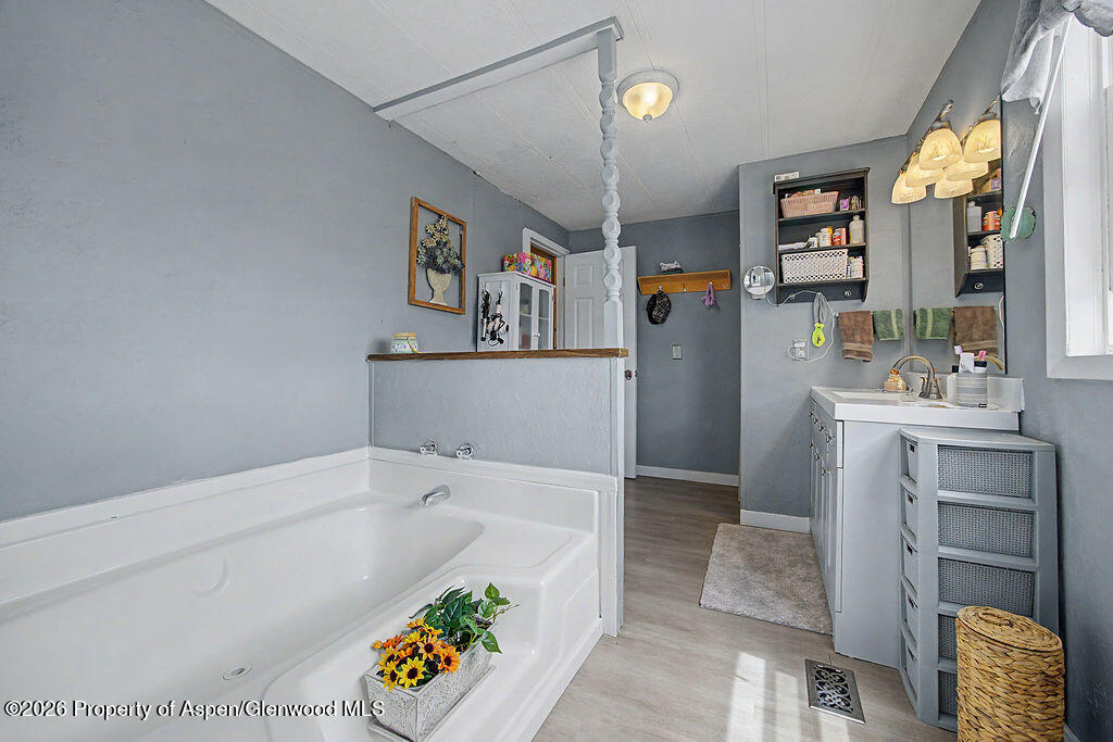 830 Haughey Road Property Photo 21