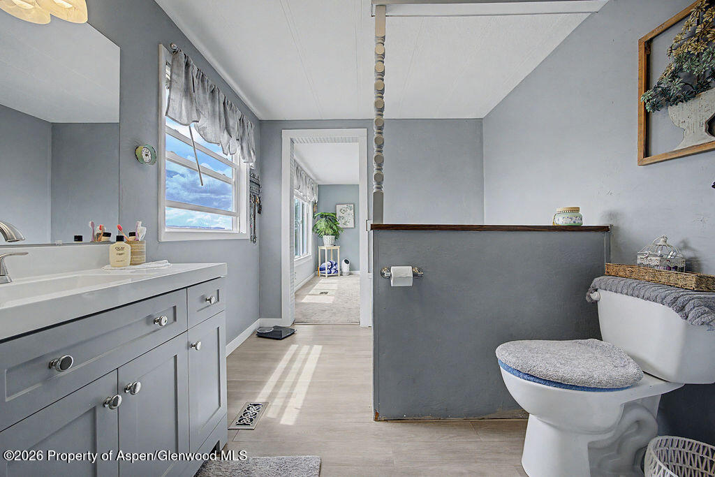 830 Haughey Road Property Photo 22