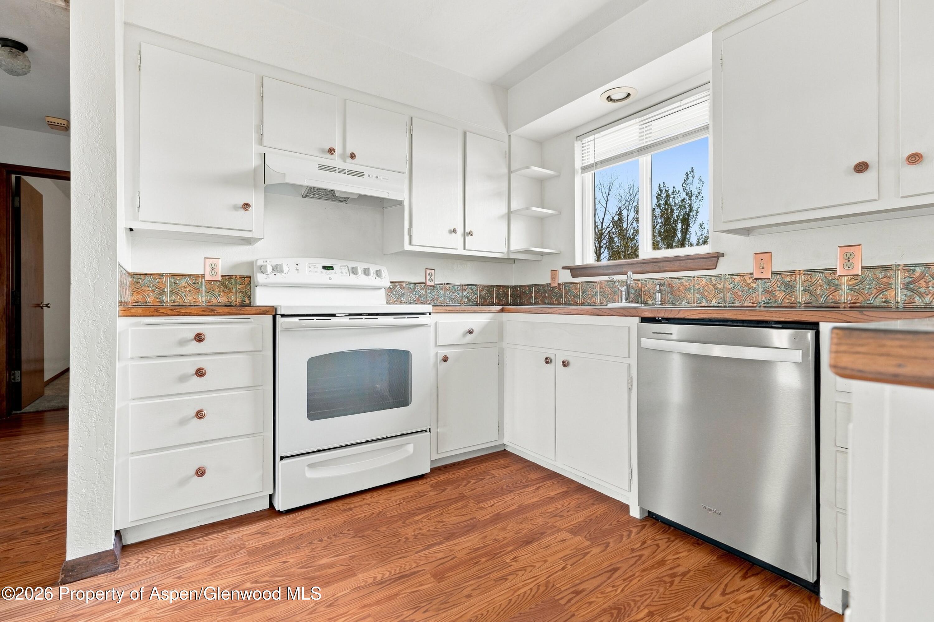 201 Hillcrest Avenue Property Photo 7