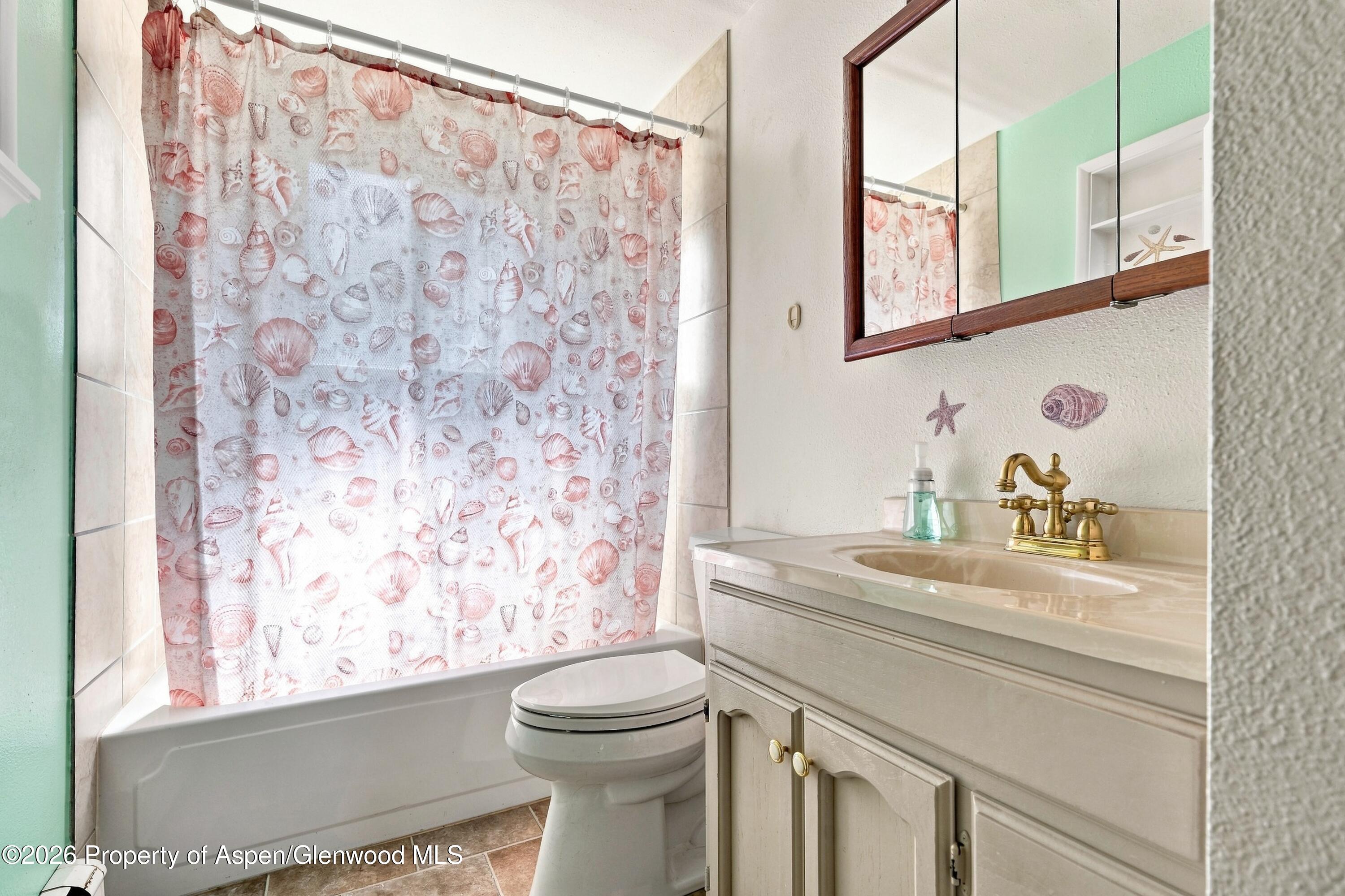 201 Hillcrest Avenue Property Photo 25