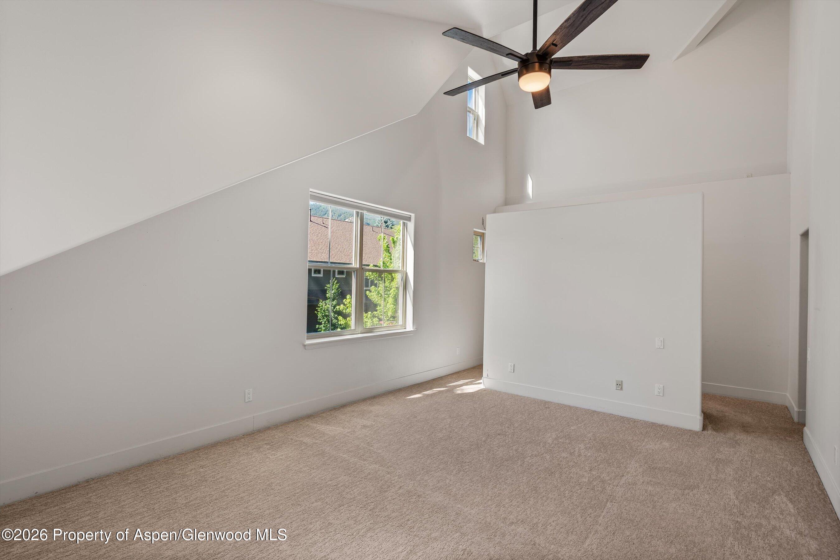 711 Evans Court Property Photo 14