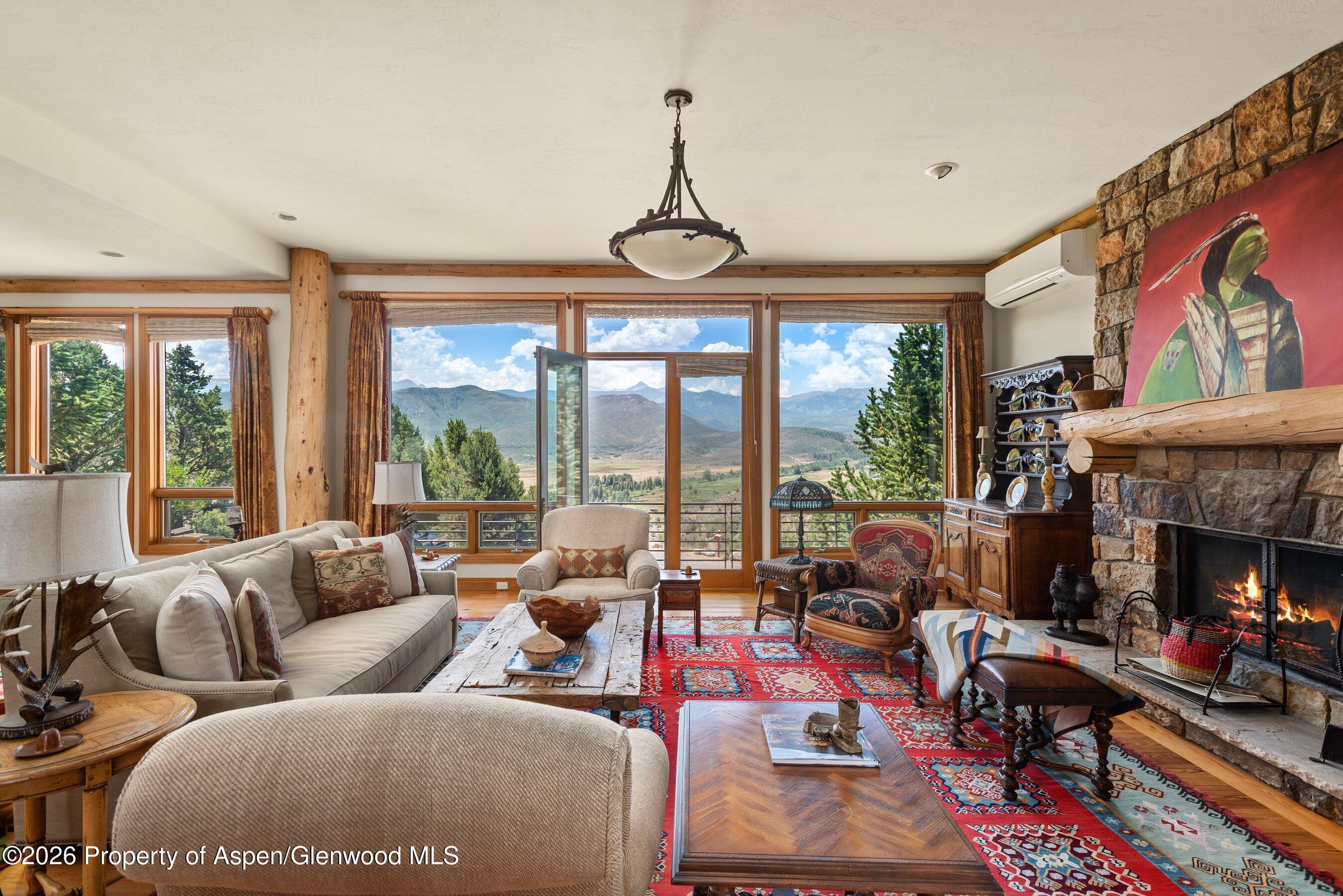 1608 Gateway Road Property Photo 8