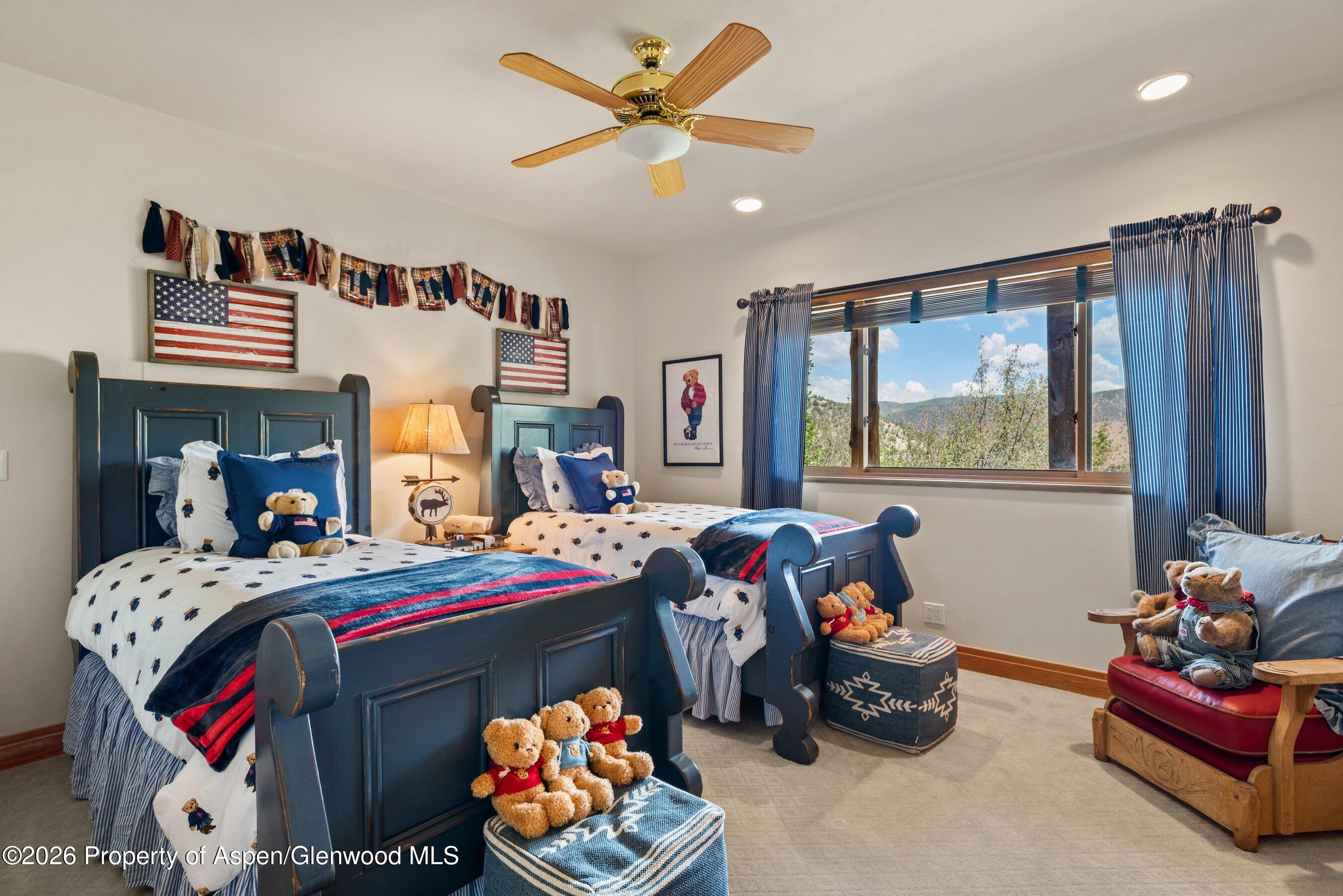 1608 Gateway Road Property Photo 26