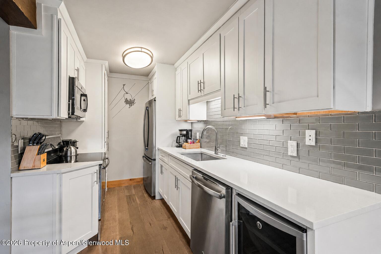 70 Gallun Lane 101-a Property Photo 6