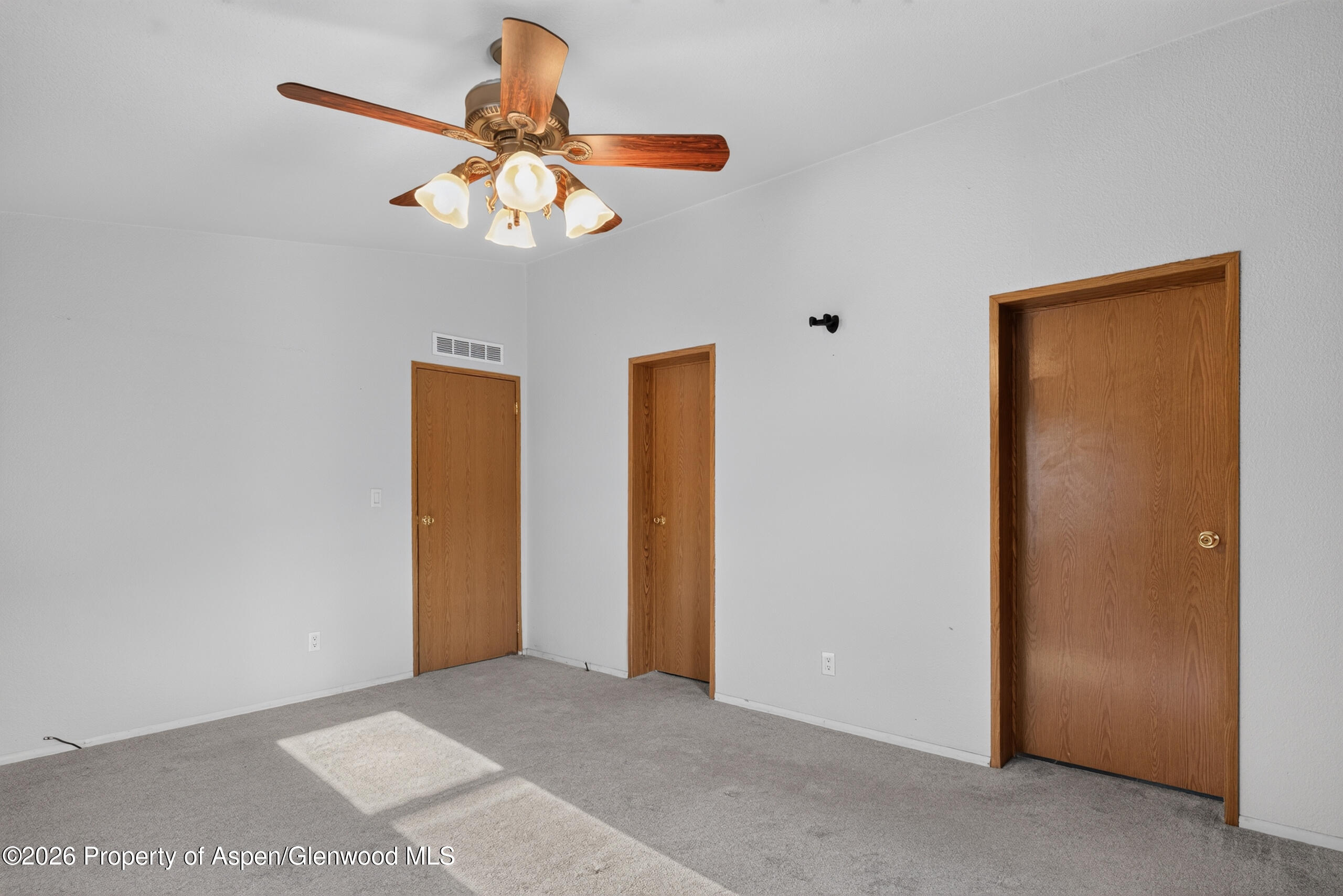 200 W 20th Street A129 Property Photo 10