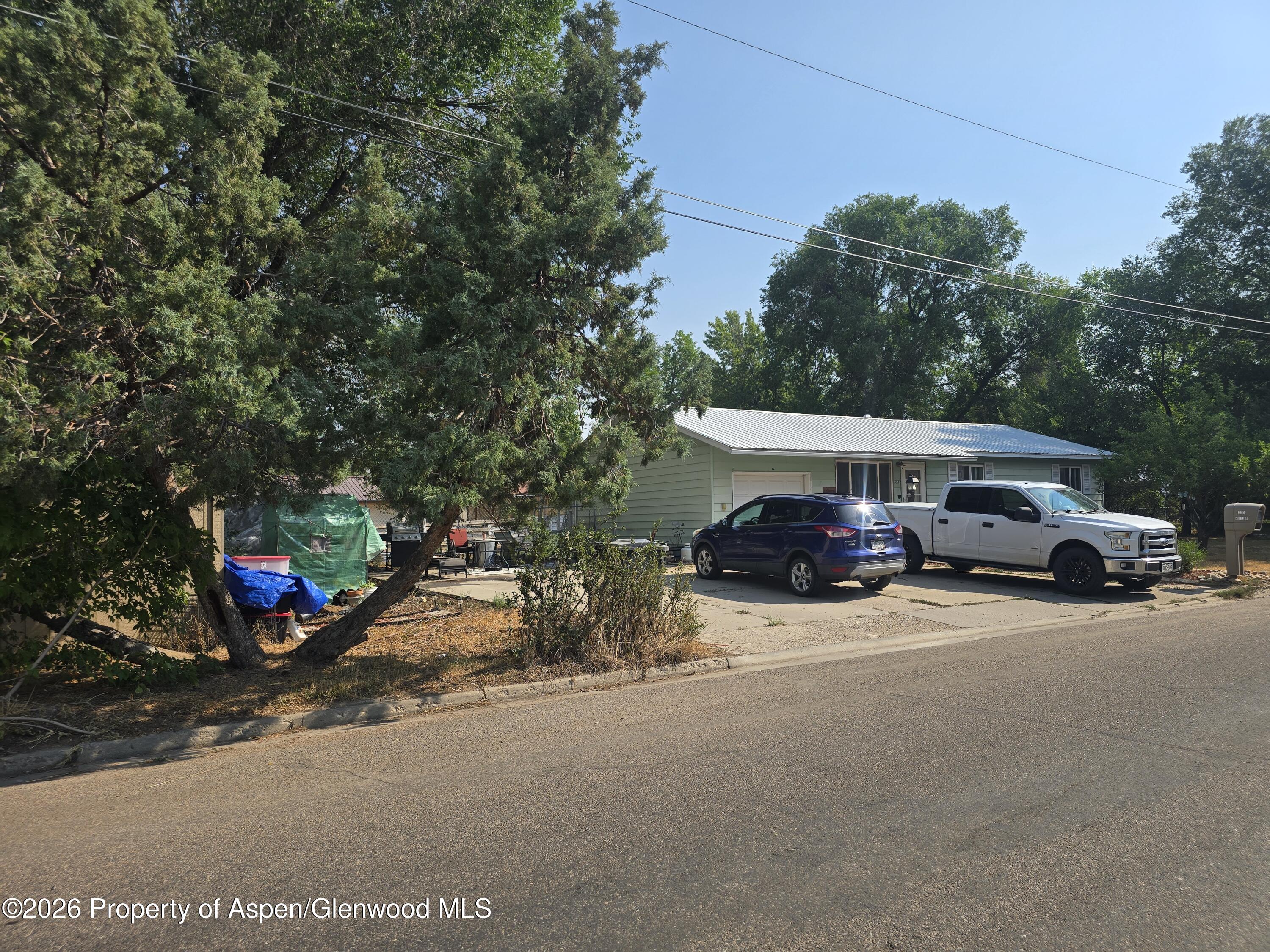 333 E 7th Street Property Photo 4