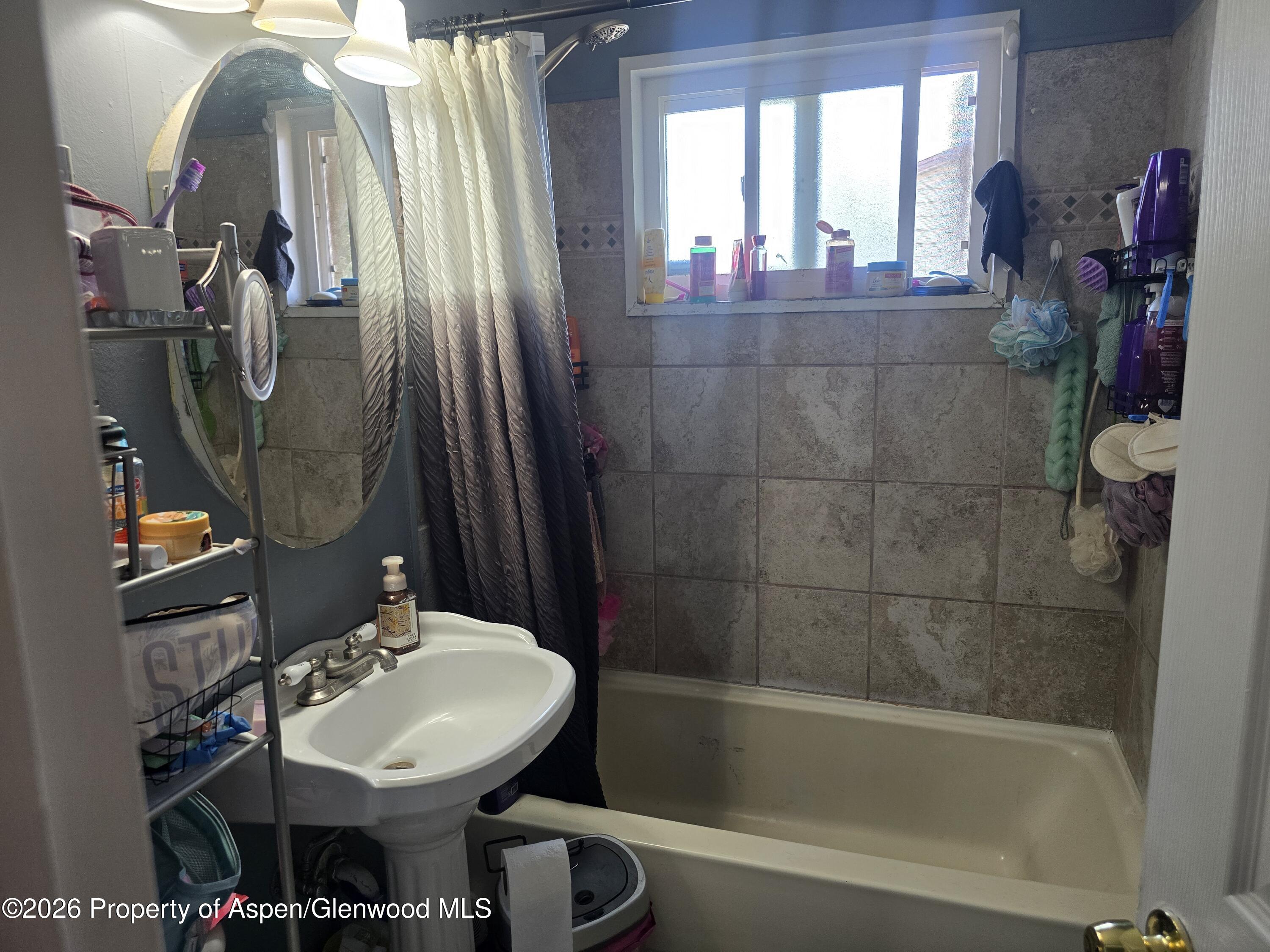 333 E 7th Street Property Photo 18