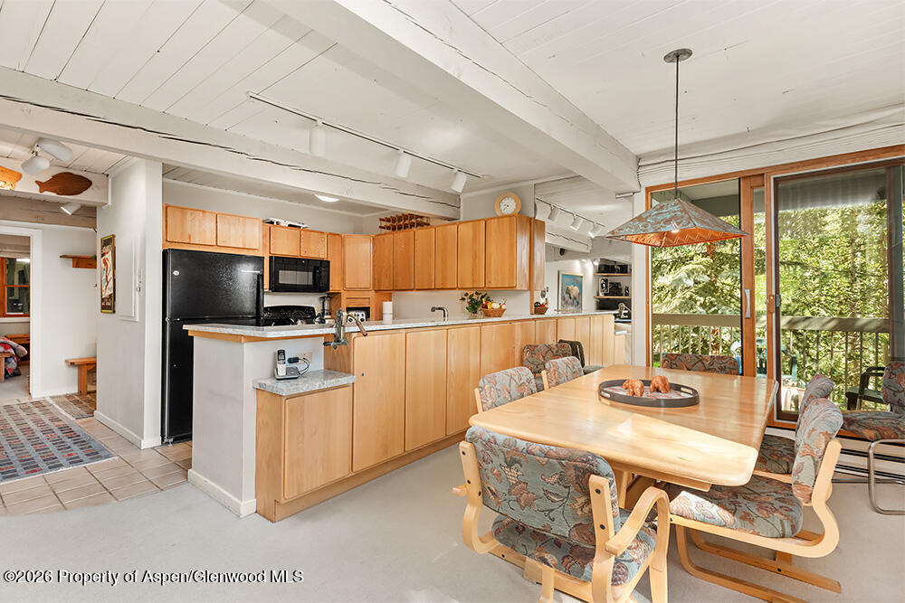 855 Carriage Way Summit 201 Property Photo 1