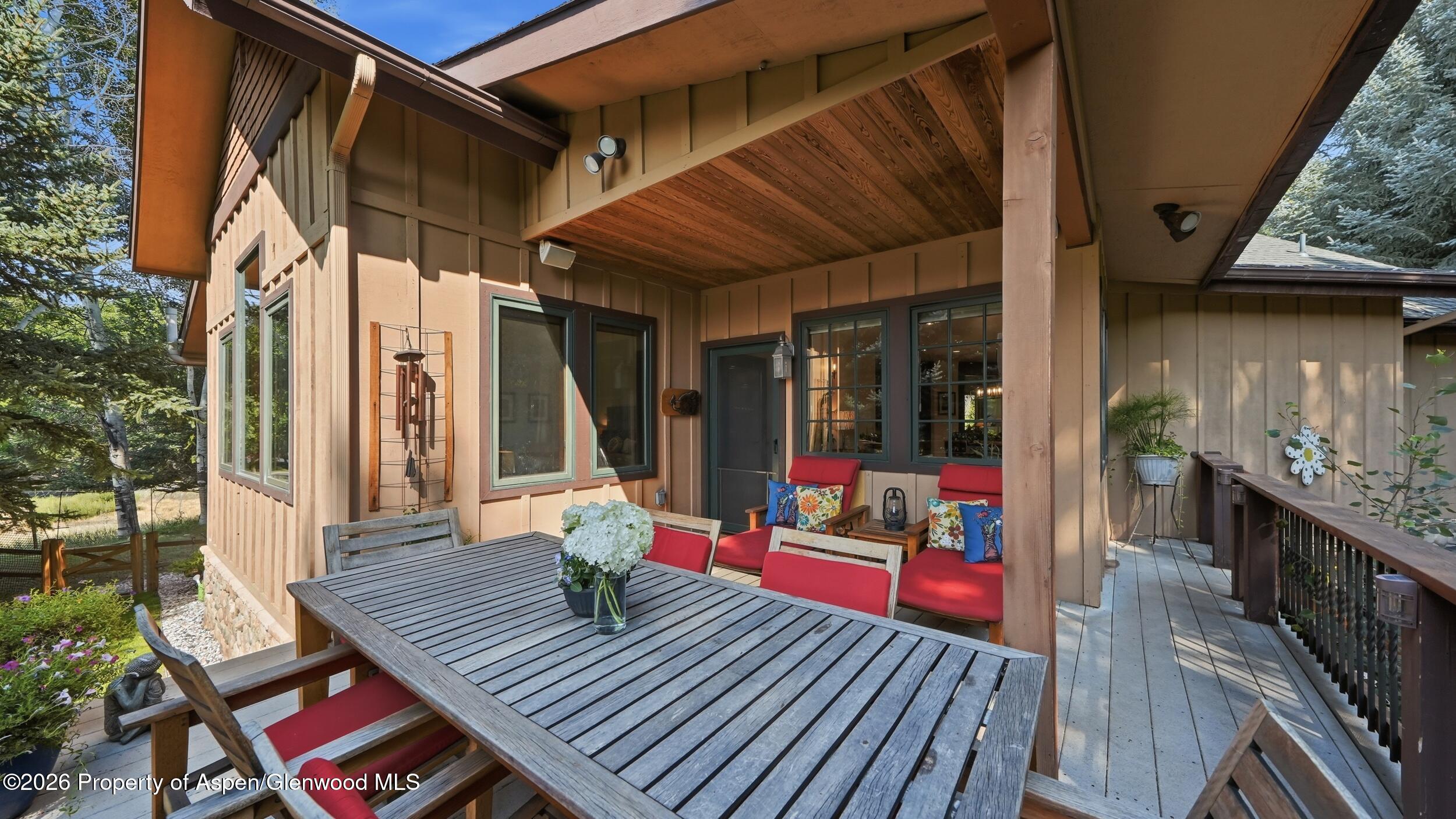 4132 Crystal Bridge Drive Property Photo 7