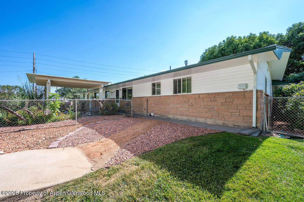 702 Galaxy Drive Property Photo 8