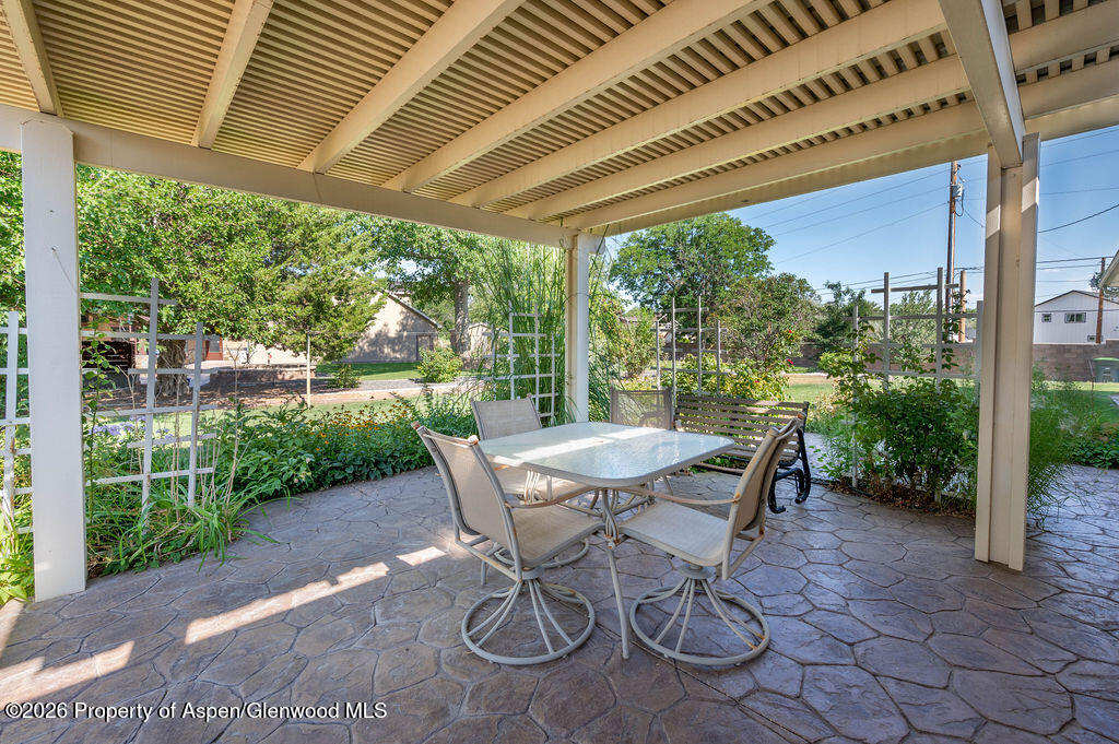 702 Galaxy Drive Property Photo 9