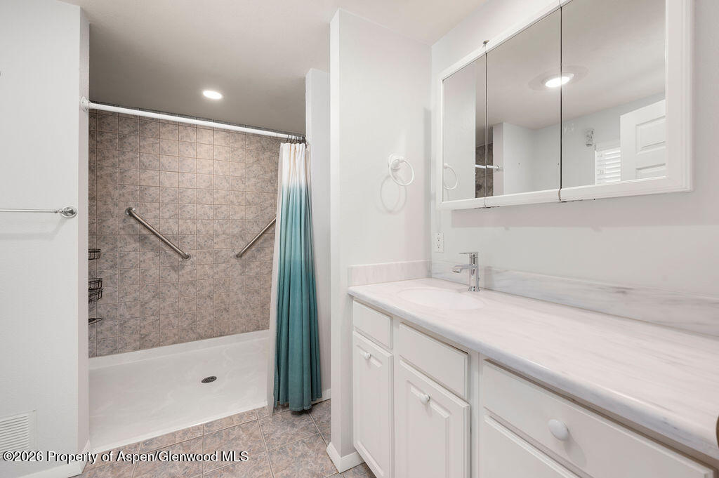 702 Galaxy Drive Property Photo 17