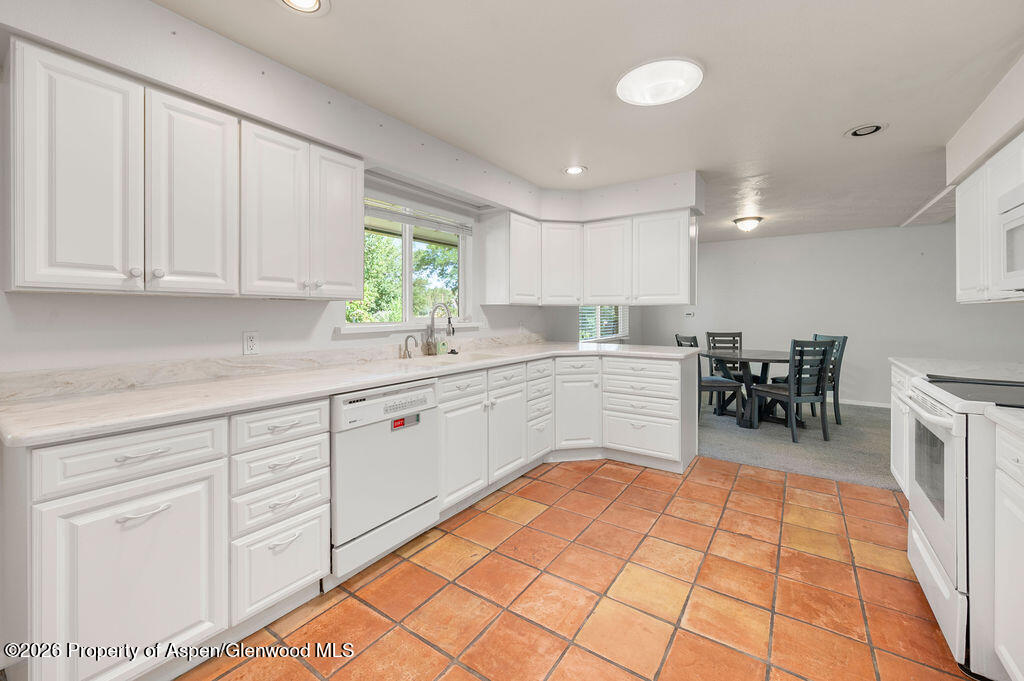 702 Galaxy Drive Property Photo 26