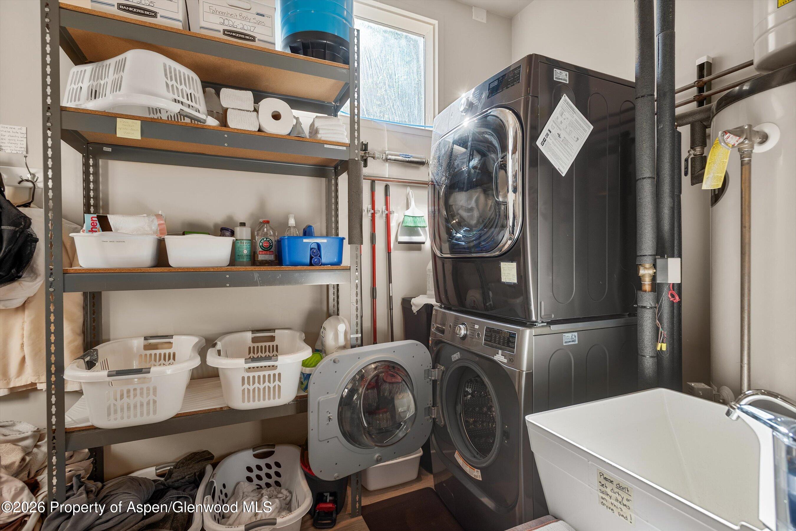 241 Robinson Street Property Photo 26
