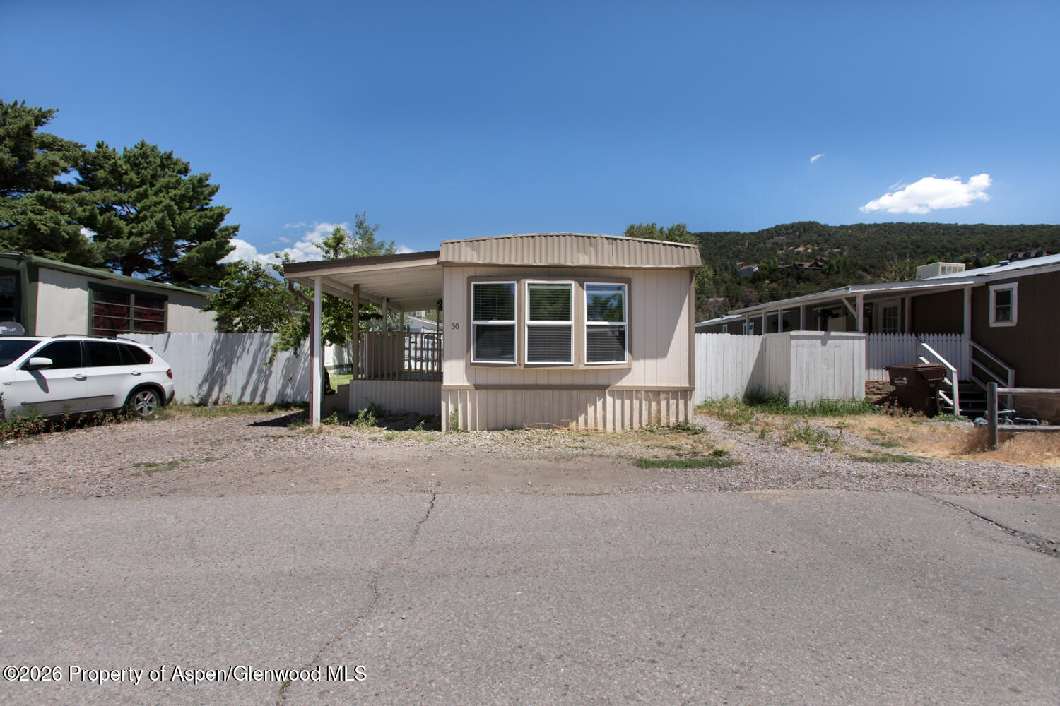 1900 Willits Lane 30 Property Photo 15