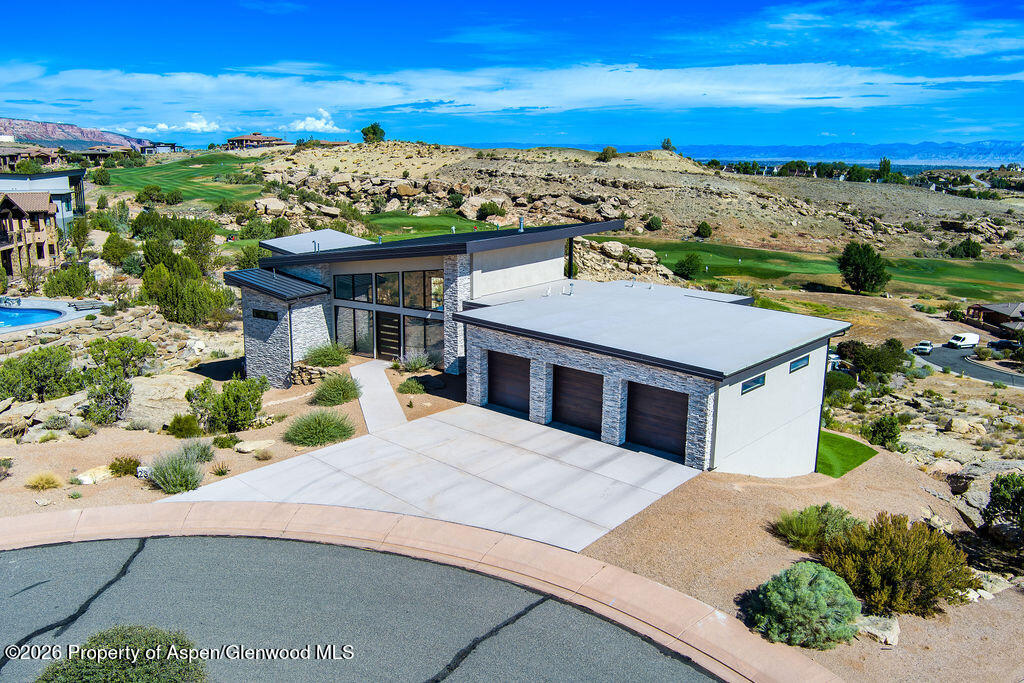 2348 Yellow Cat Court Property Photo 6