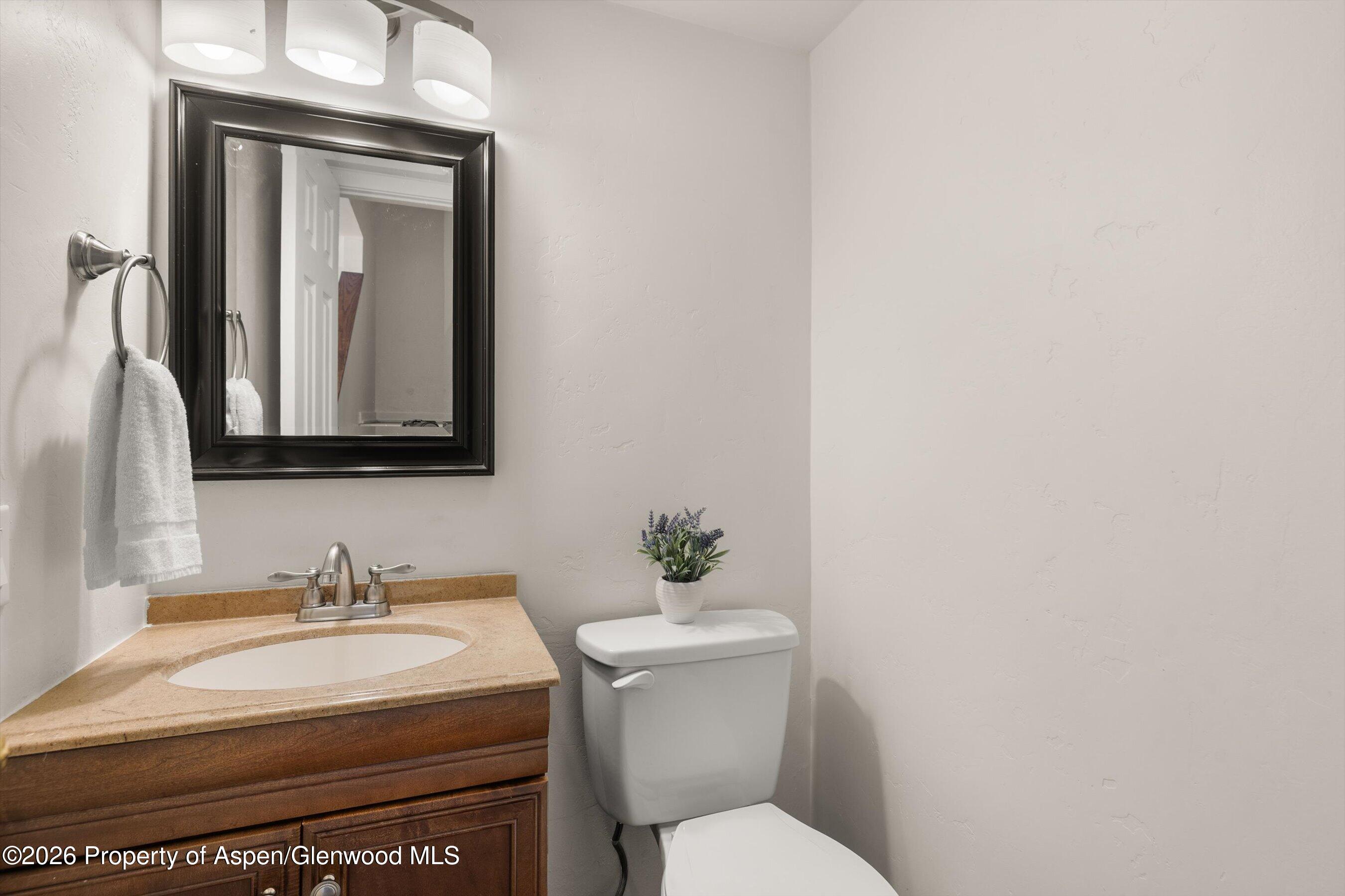 372 S 8th Street Property Photo 10