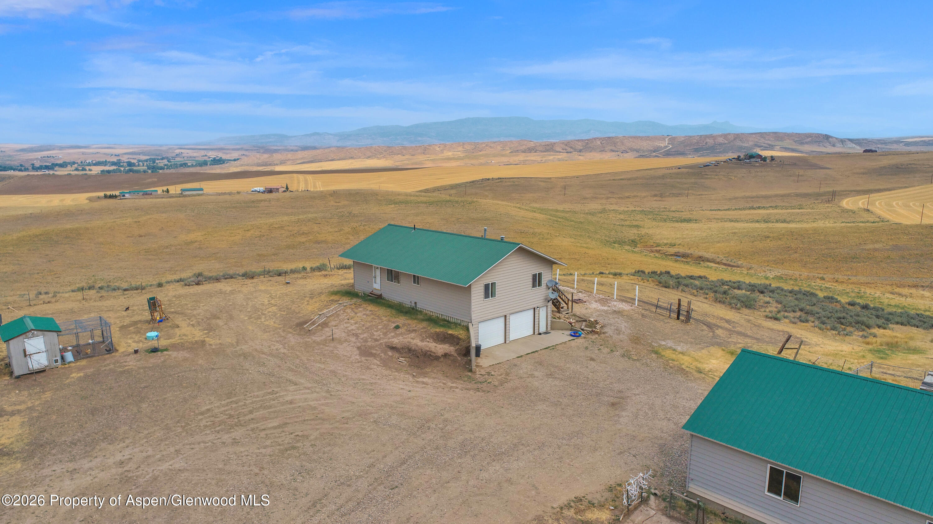 1470 Walter Way Property Photo 1