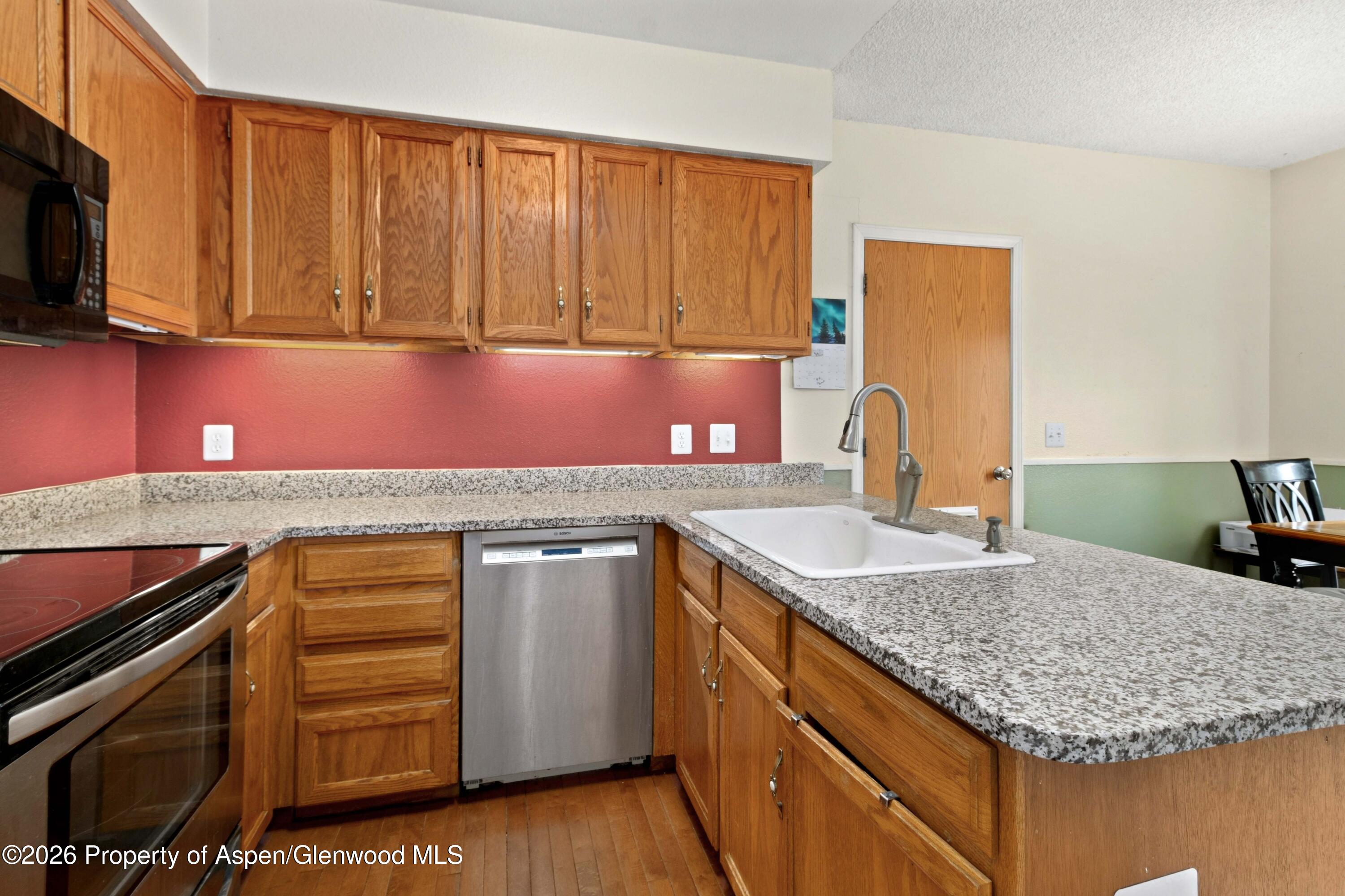 39 Aspen Way Property Photo 7