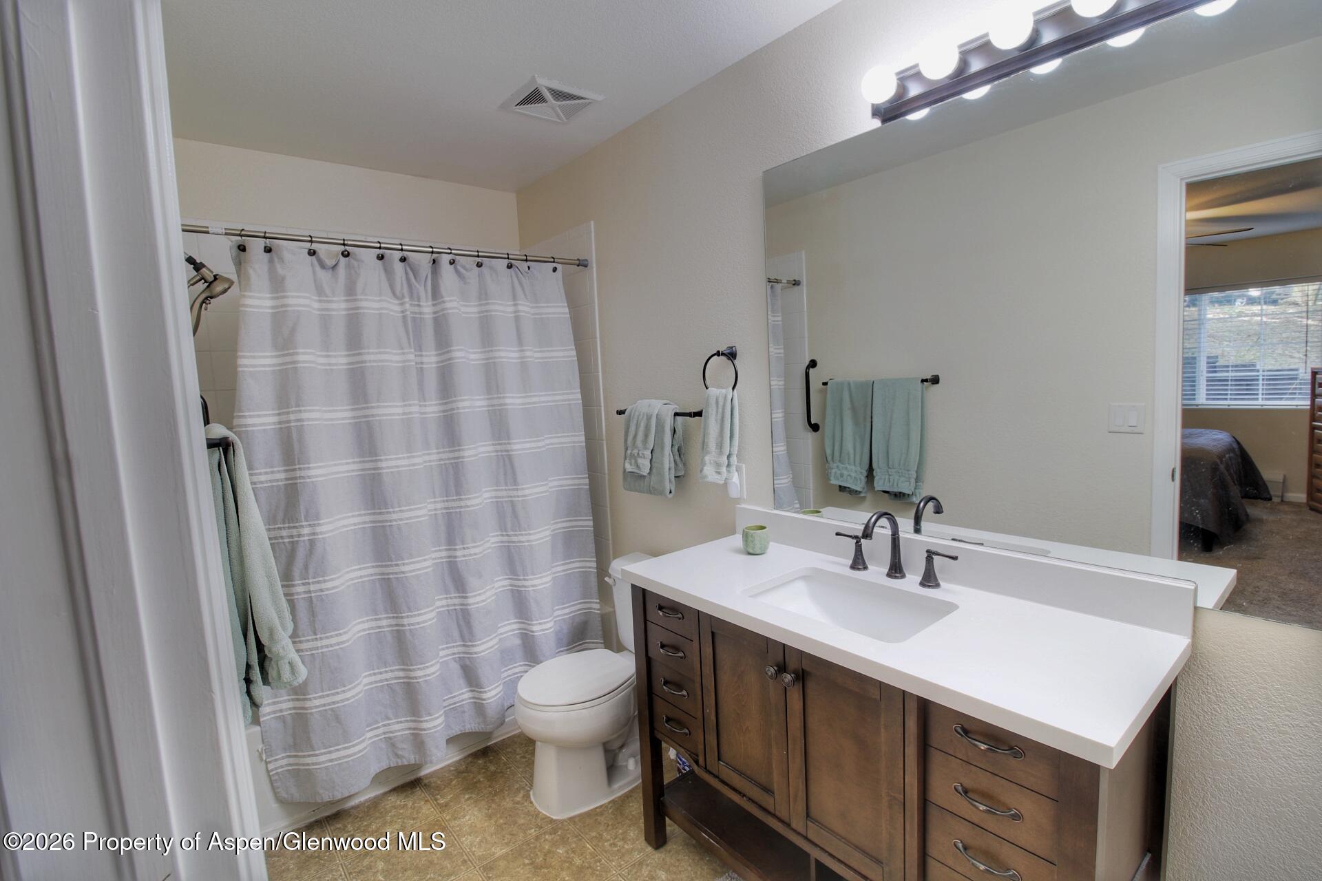367 River View Drive 1701 Property Photo 9