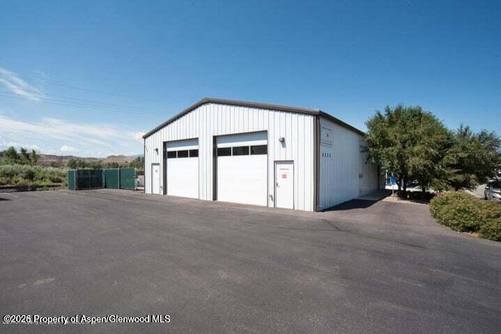 2222 Mustang Property Photo 3
