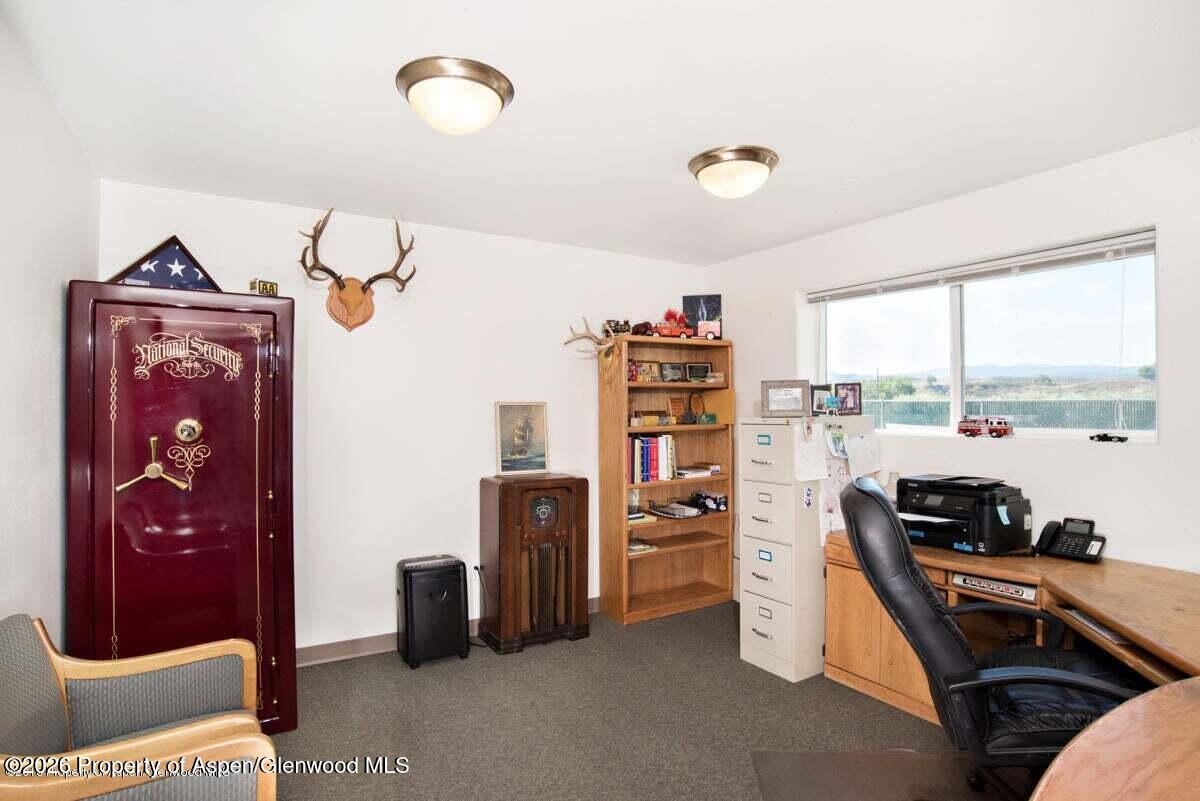 2222 Mustang Property Photo 10