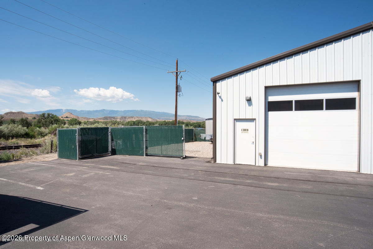 2222 Mustang Property Photo 14