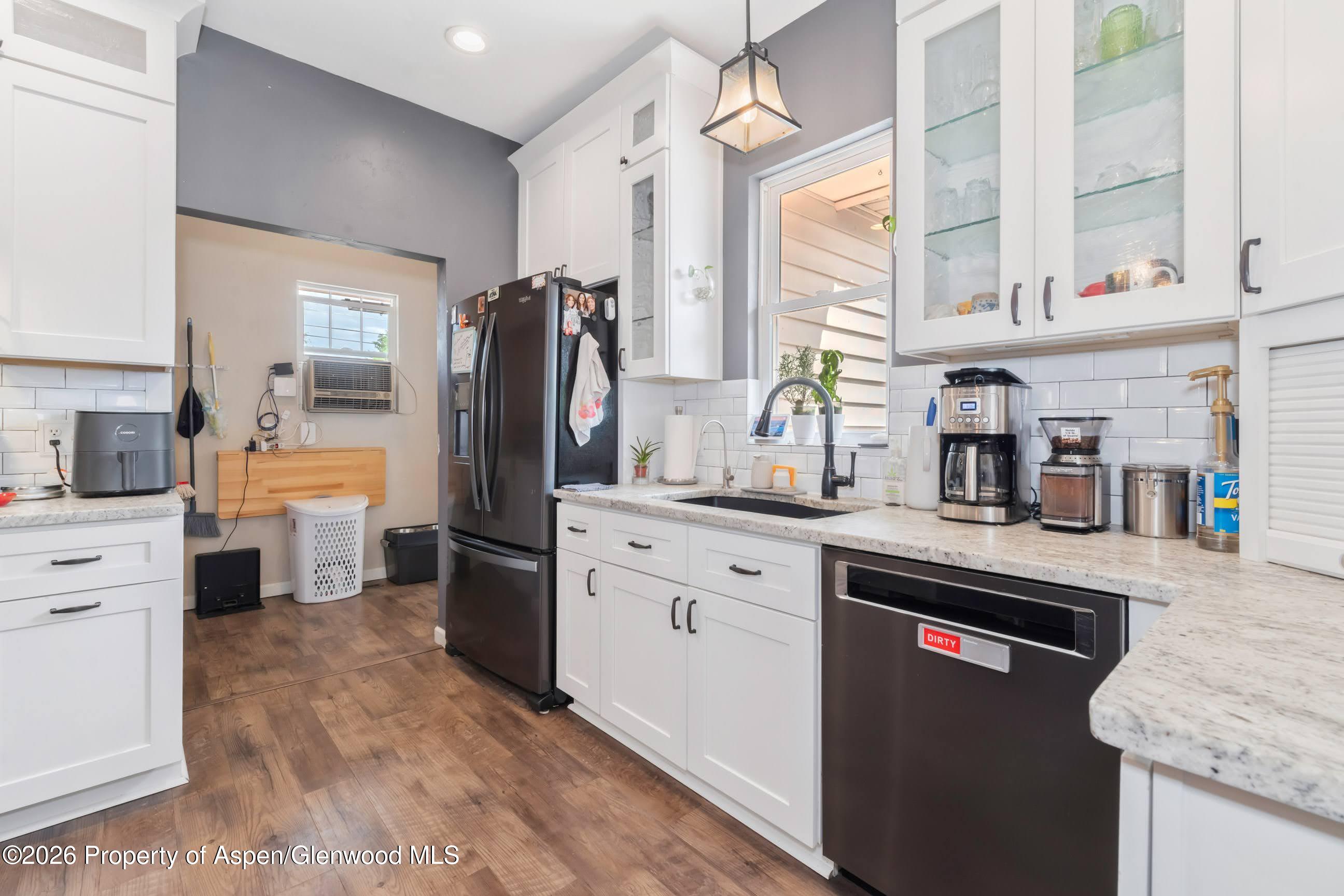 671 Tucker Street Property Photo 4