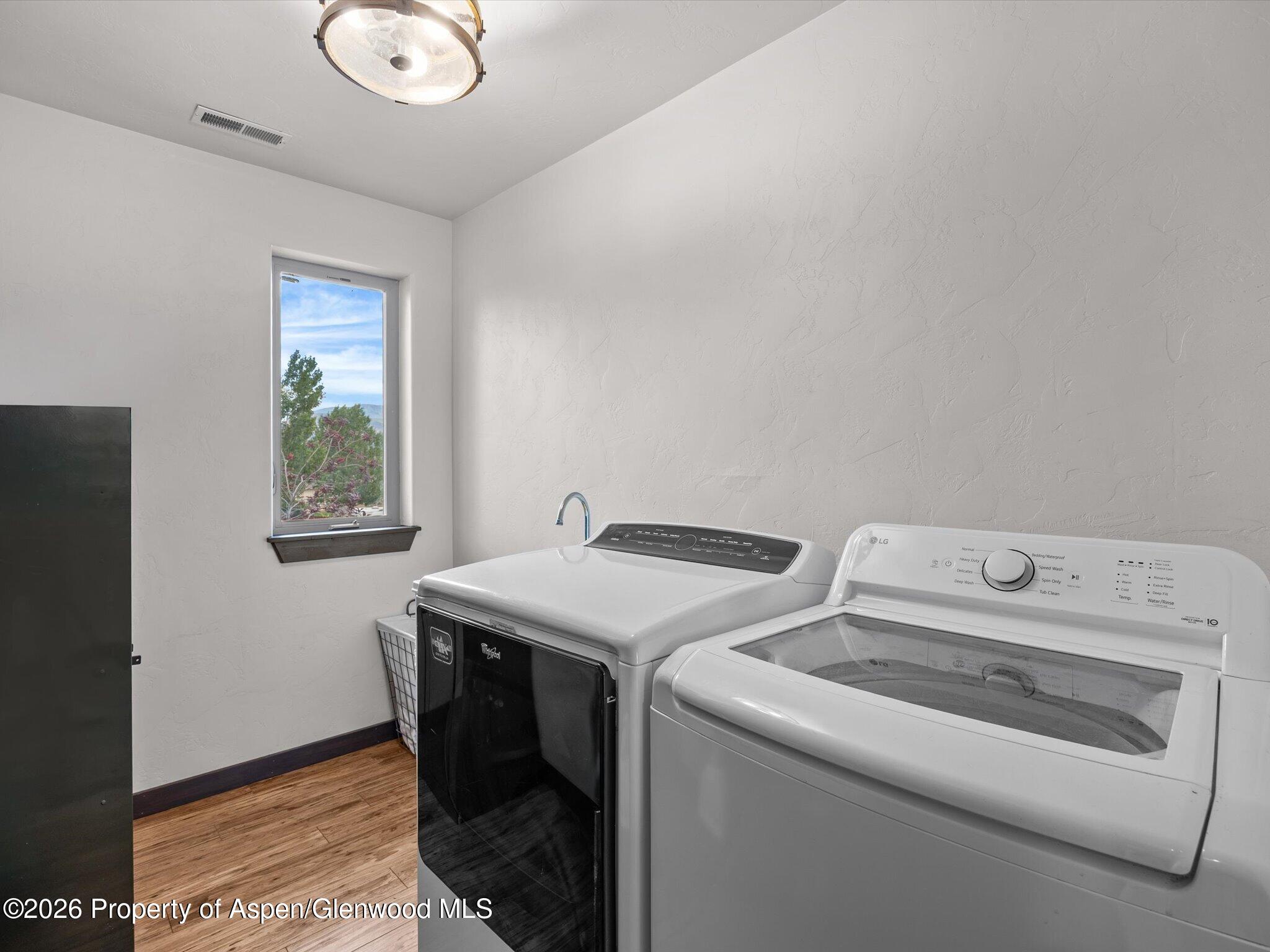 980 E 19th Street Property Photo 19