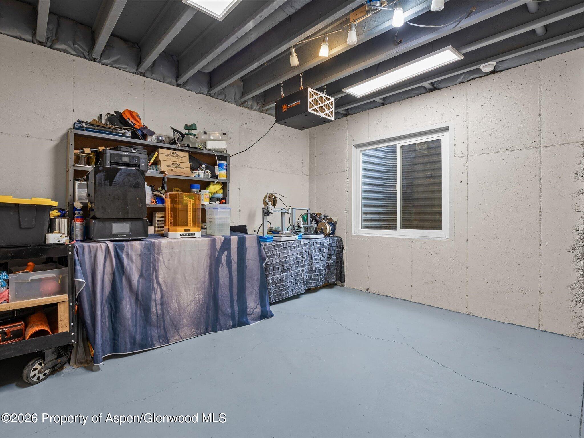 980 E 19th Street Property Photo 25