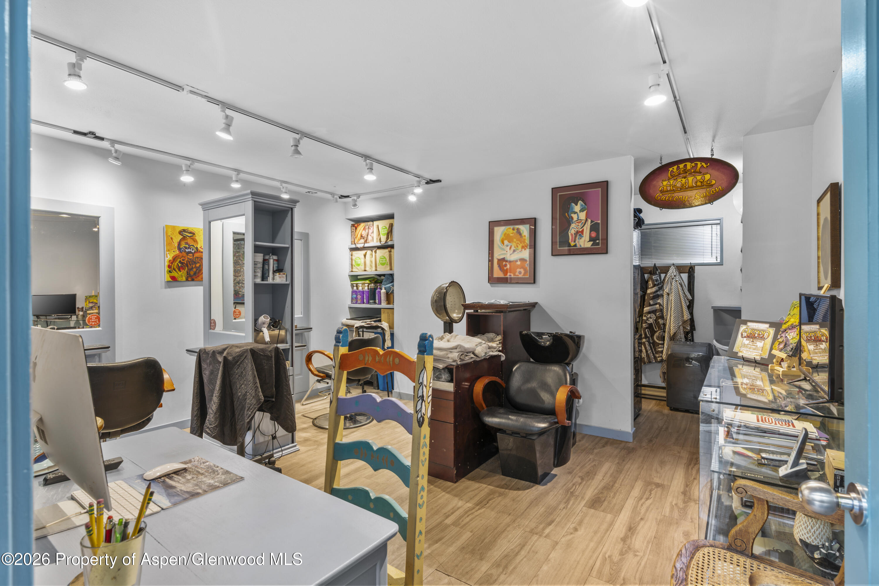 175 Midland Avenue 6 Property Photo 7