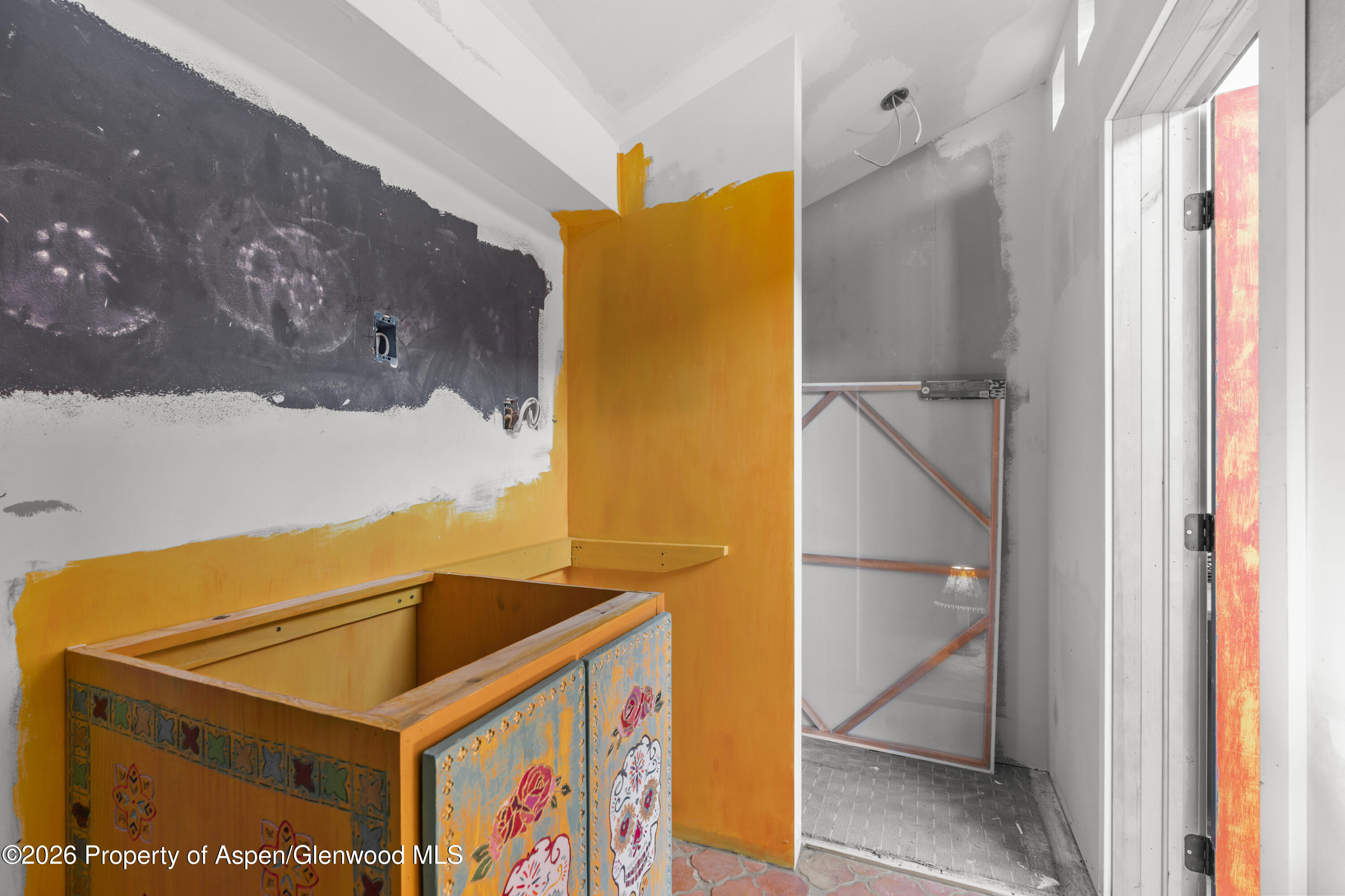 175 Midland Avenue 6 Property Photo 13