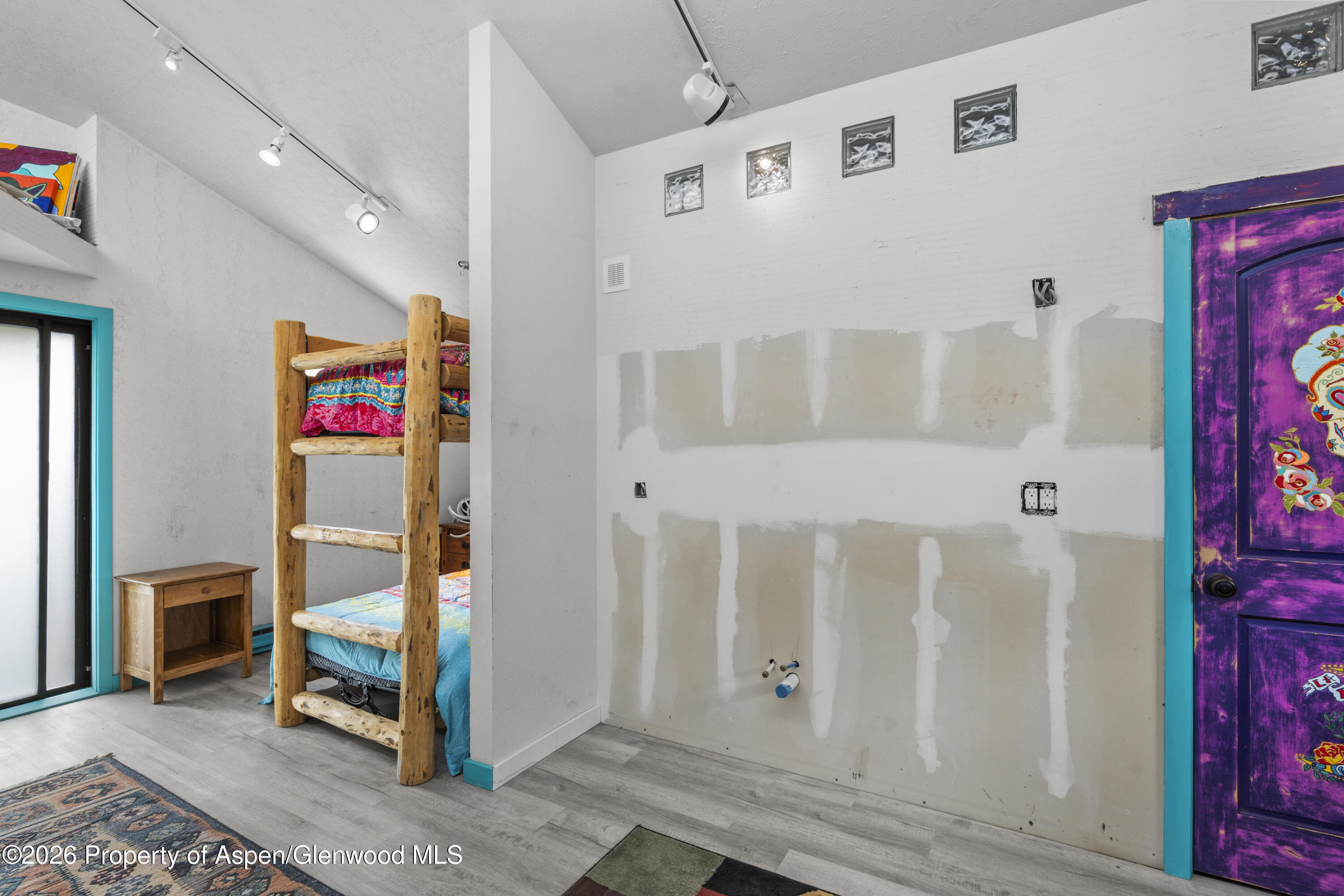 175 Midland Avenue 6 Property Photo 16
