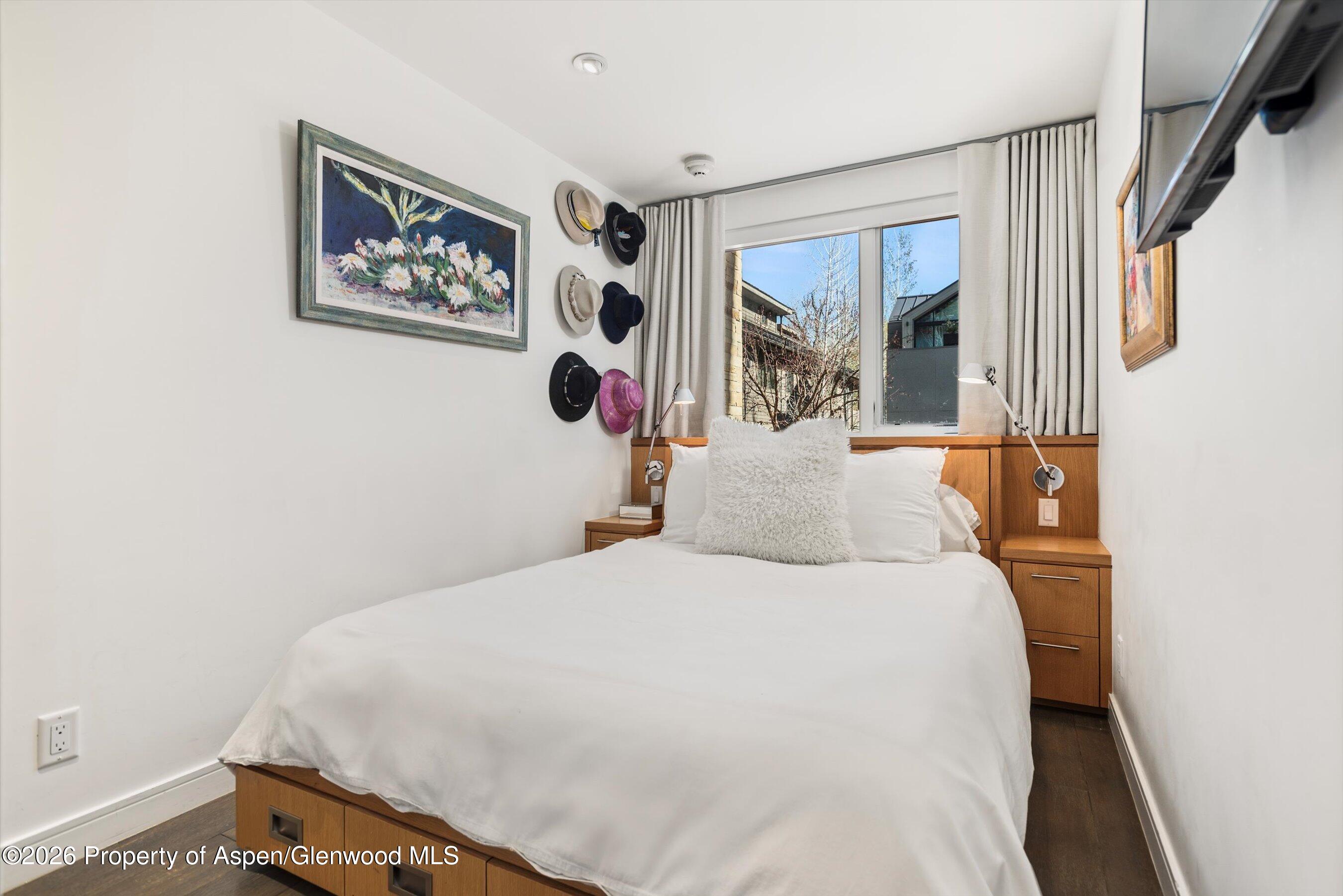 100 E Cooper Avenue 5 Property Photo 7