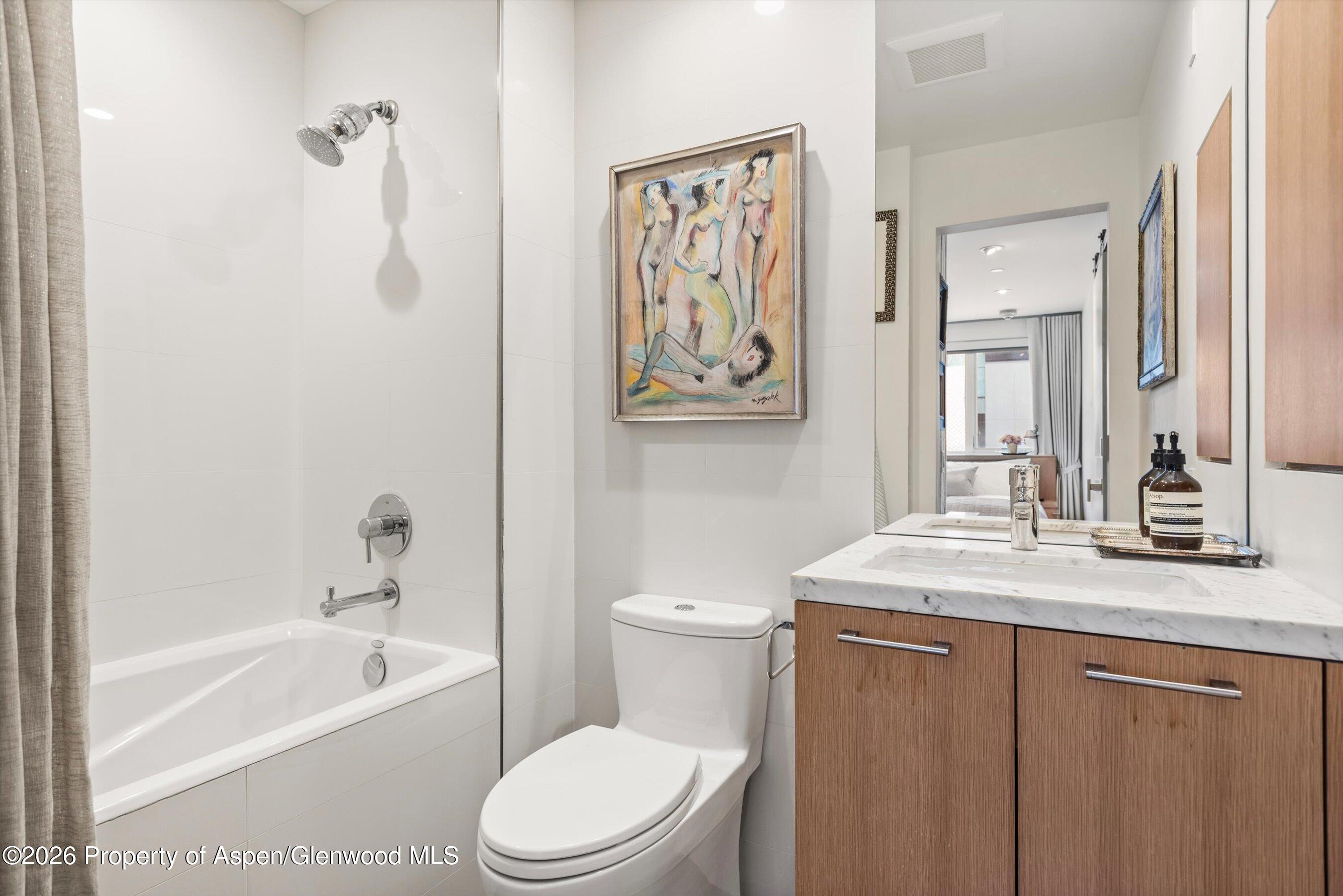 100 E Cooper Avenue 5 Property Photo 9