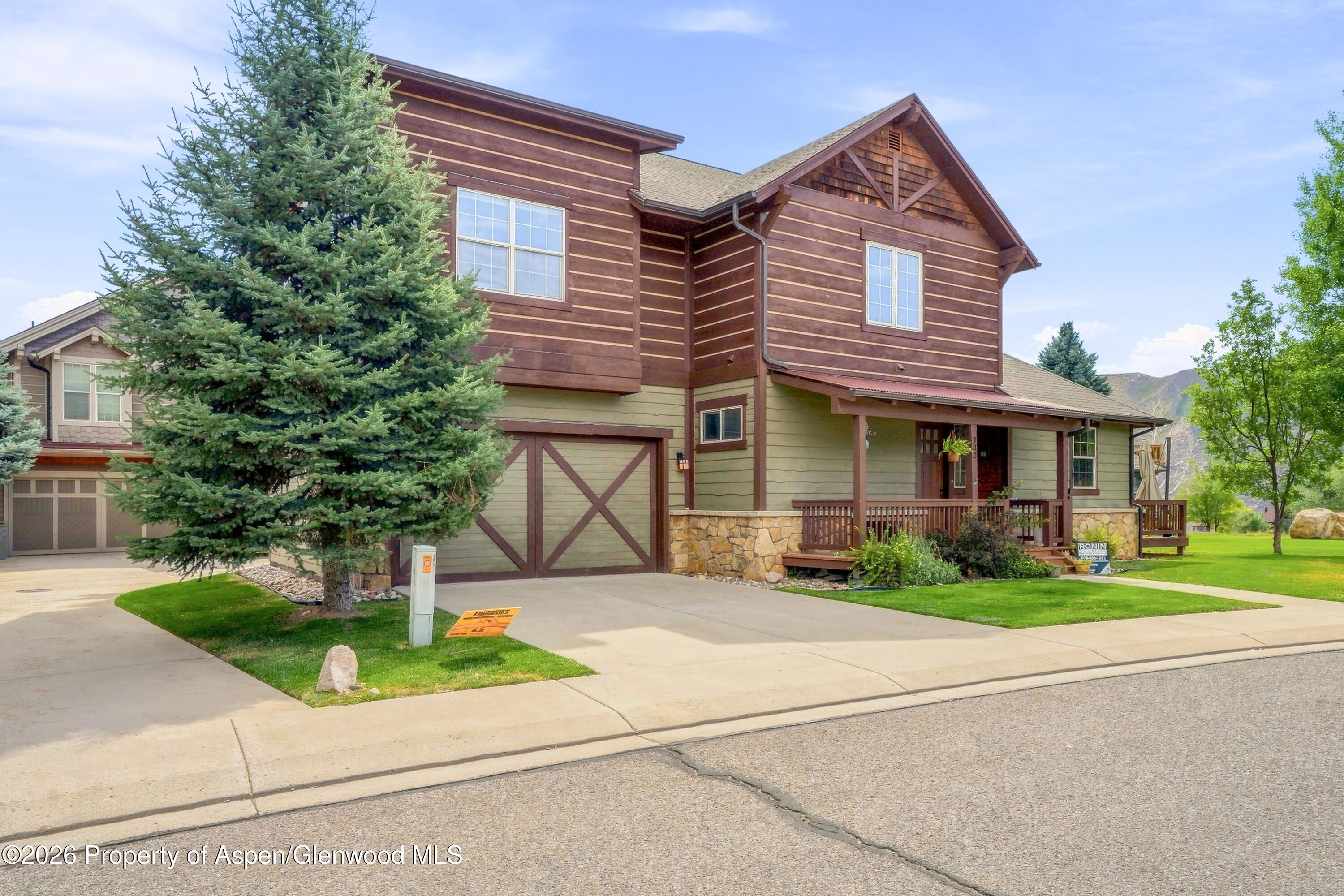 200 Whitehorse Drive Property Photo 1